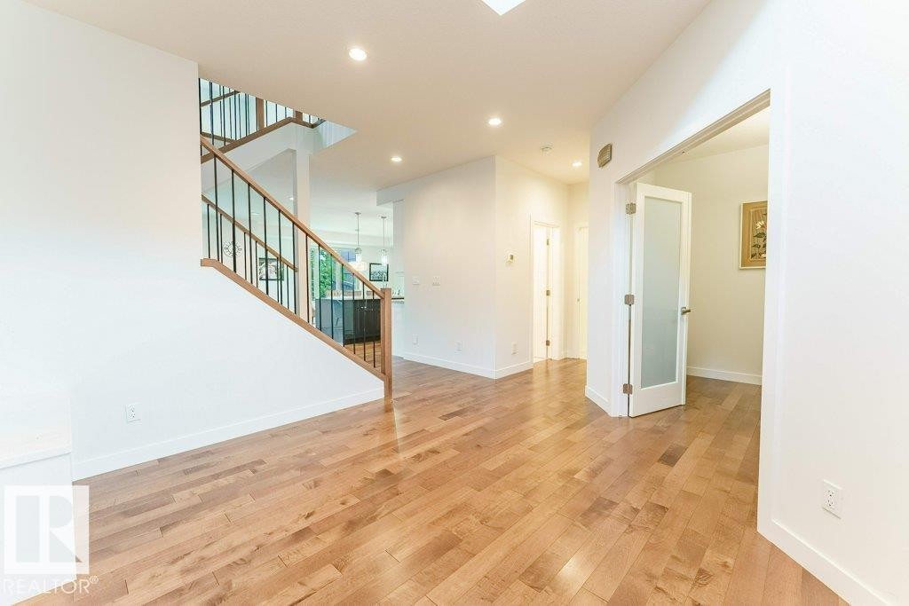 17347 11 Avenue Sw, Edmonton, AB