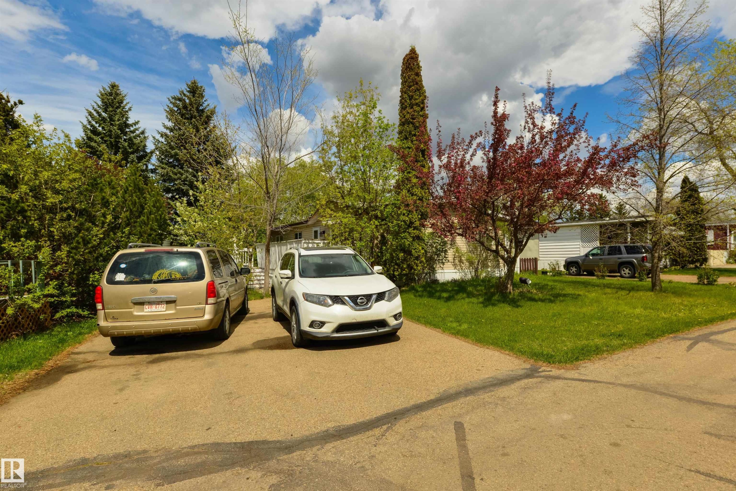 6 Hillcrest Drive, Edmonton, AB - Outdoor