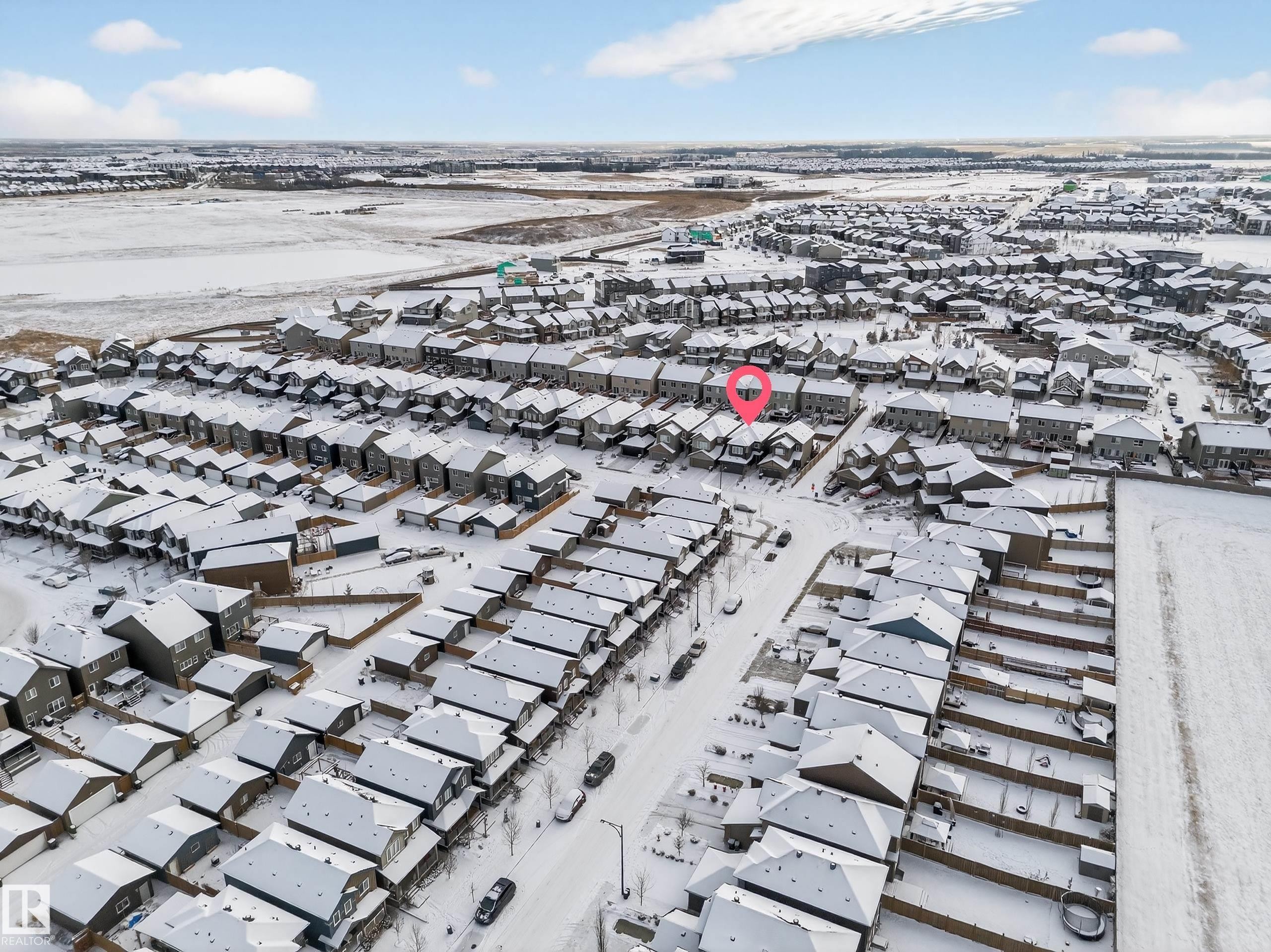 Residential area featuring numerous detached homes with snow-covered rooftops - 2084 Graydon Hill, Edmonton, AB