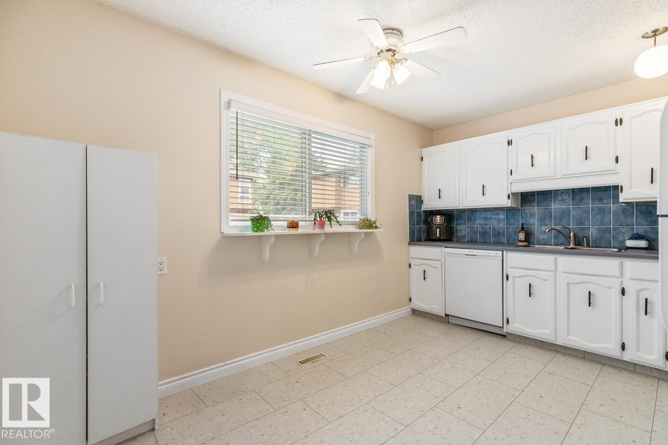 15731 121 Street, Edmonton, AB