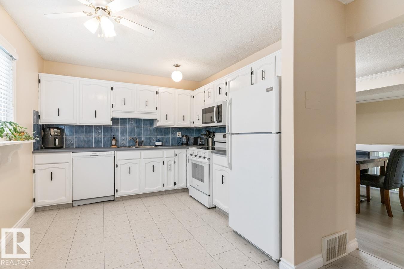 15731 121 Street, Edmonton, AB