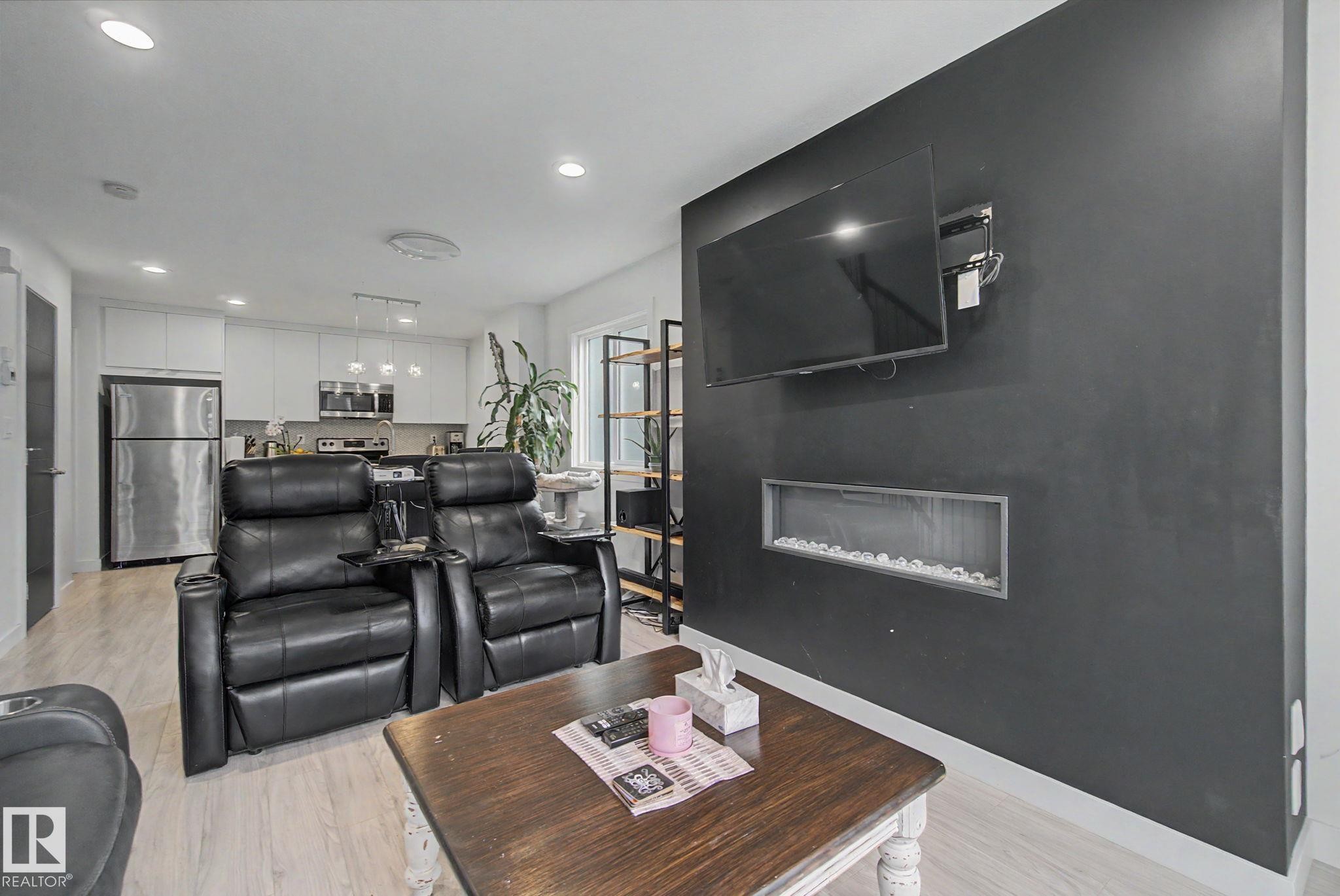 12035 93 Street Nw, Edmonton, AB