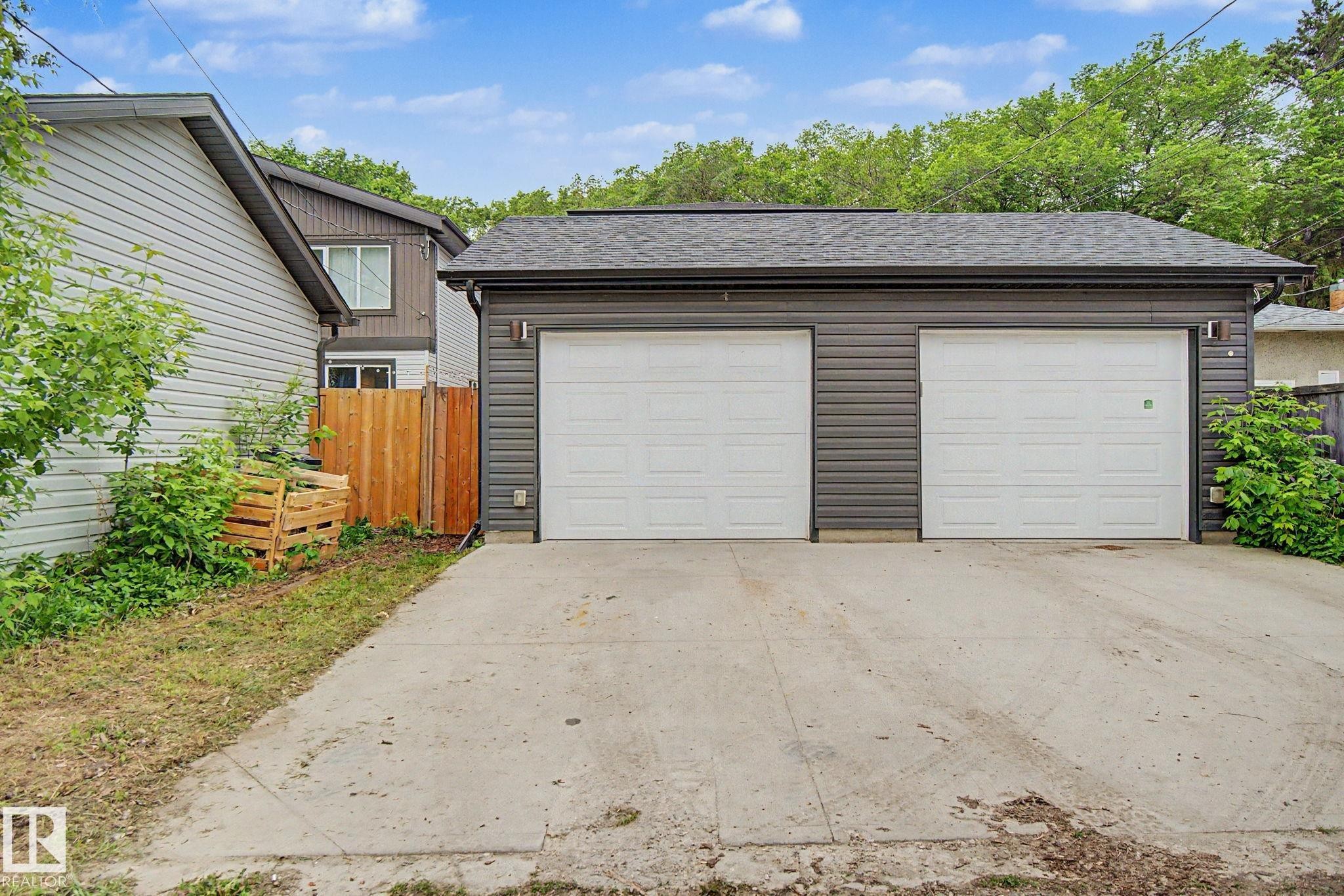 12035 93 Street Nw, Edmonton, AB