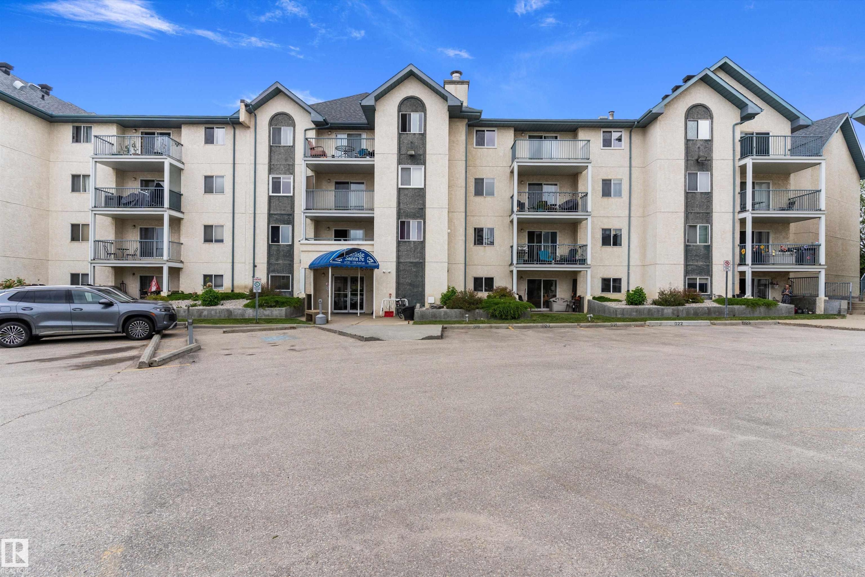 #420 6720 158 Av Nw, Edmonton, AB - Outdoor With Balcony With Facade