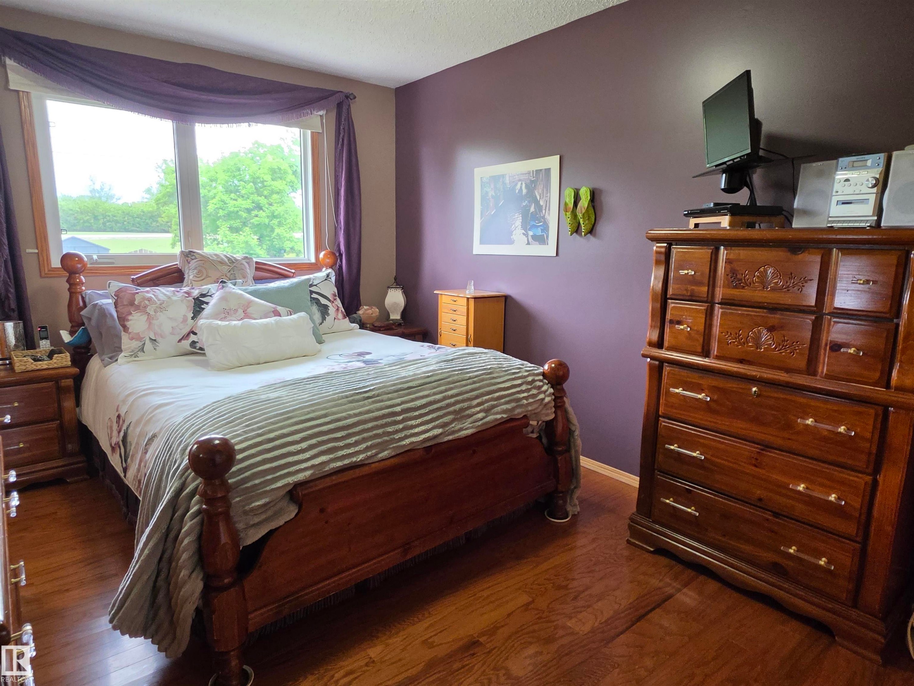 4606 54 Avenue, Two Hills, AB