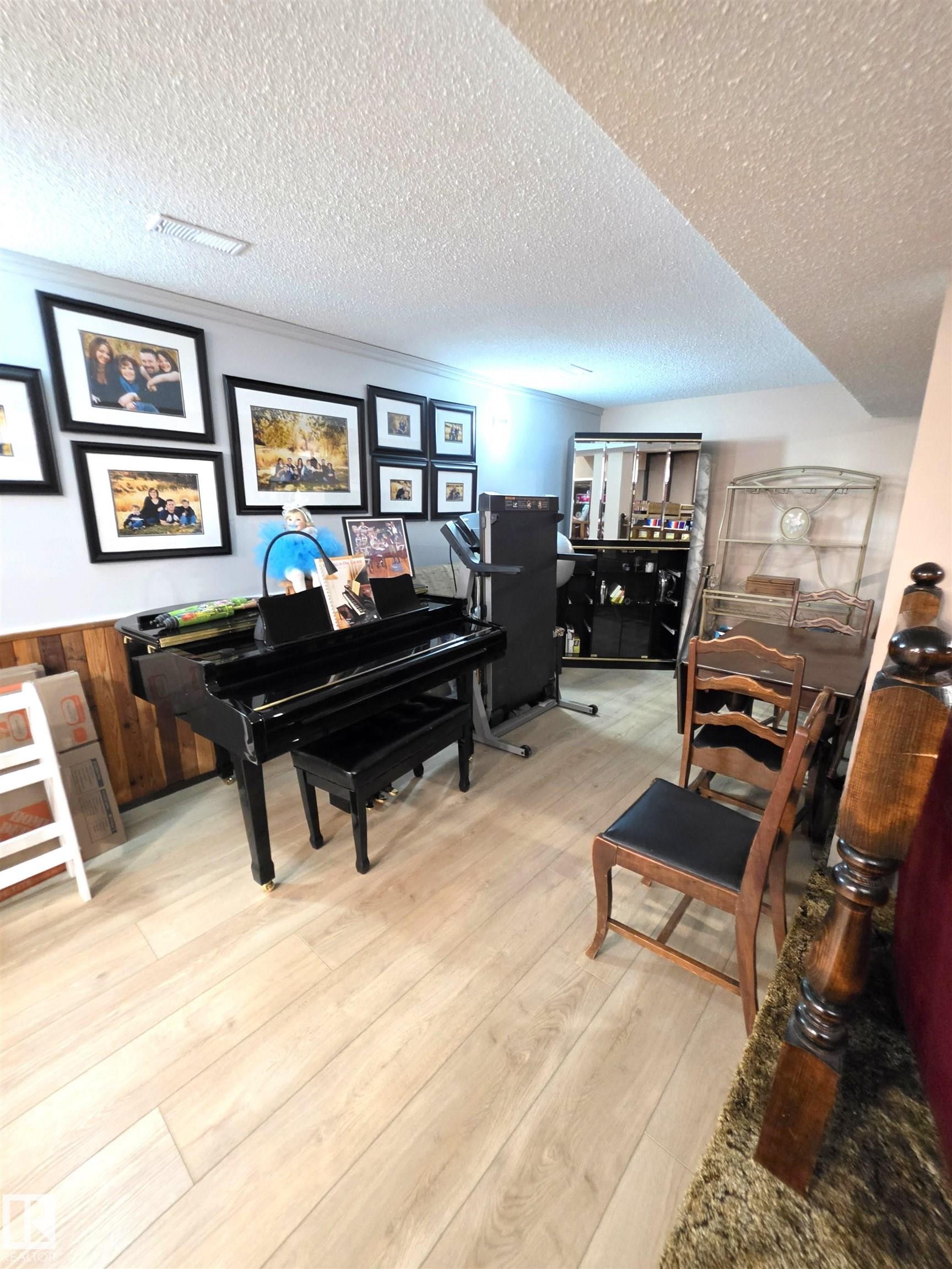 4606 54 Avenue, Two Hills, AB