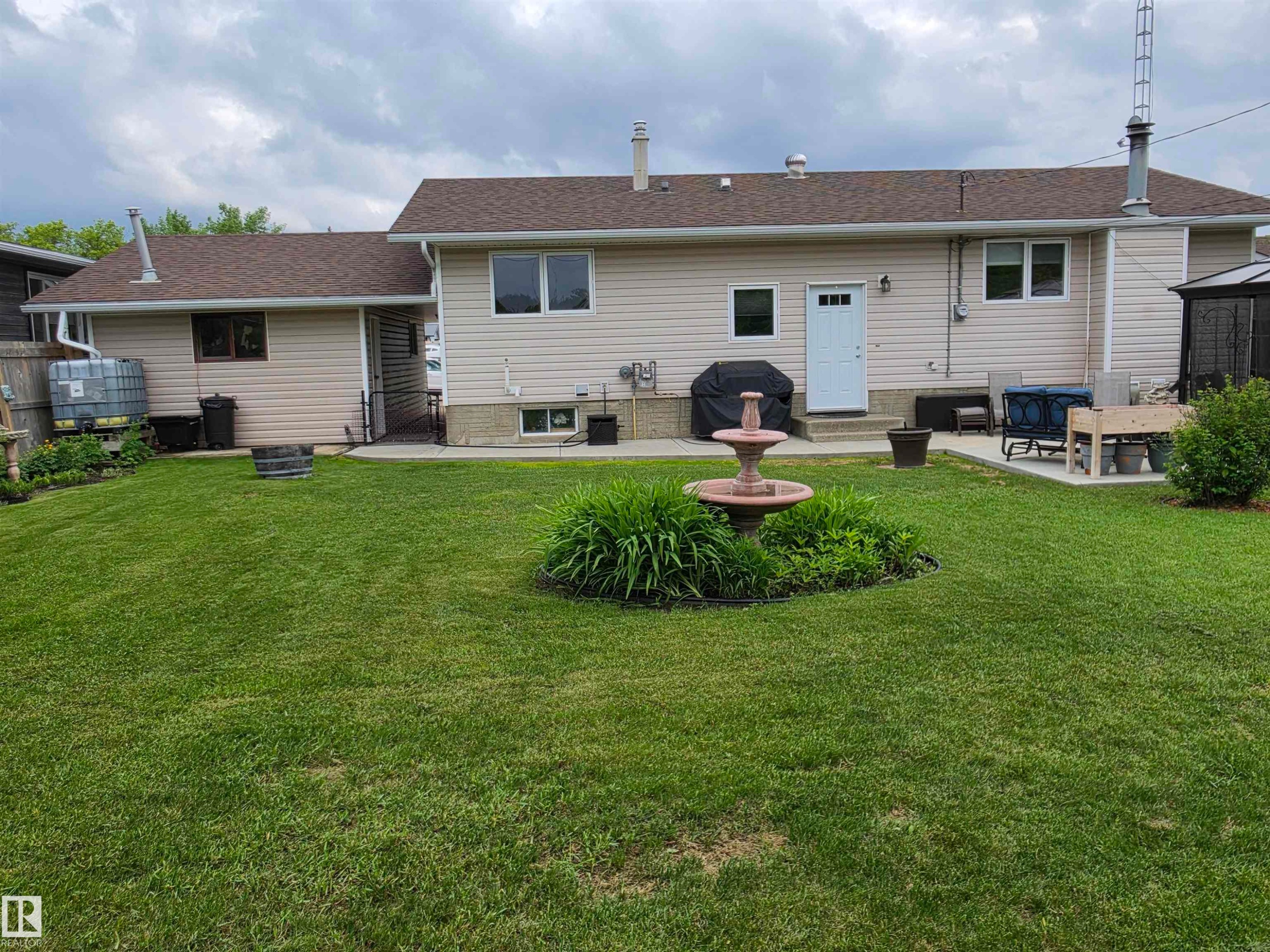 4606 54 Avenue, Two Hills, AB