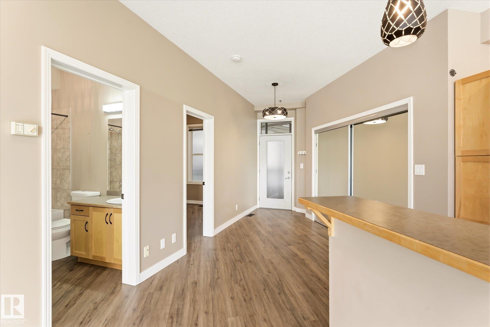 209 4835 104A Street Nw, Edmonton, AB