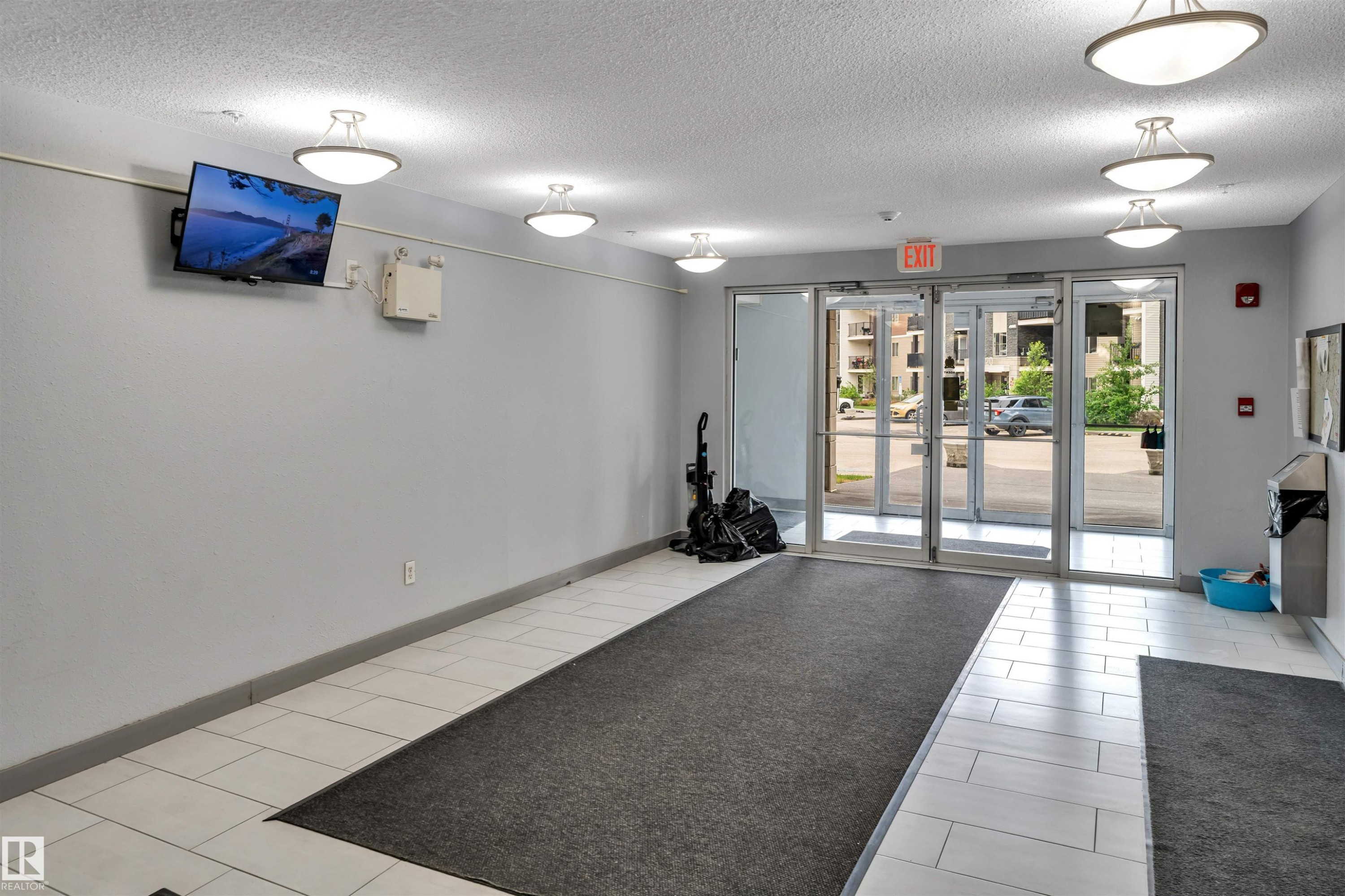 #209 11812 22 Av Sw Sw, Edmonton, AB - Indoor