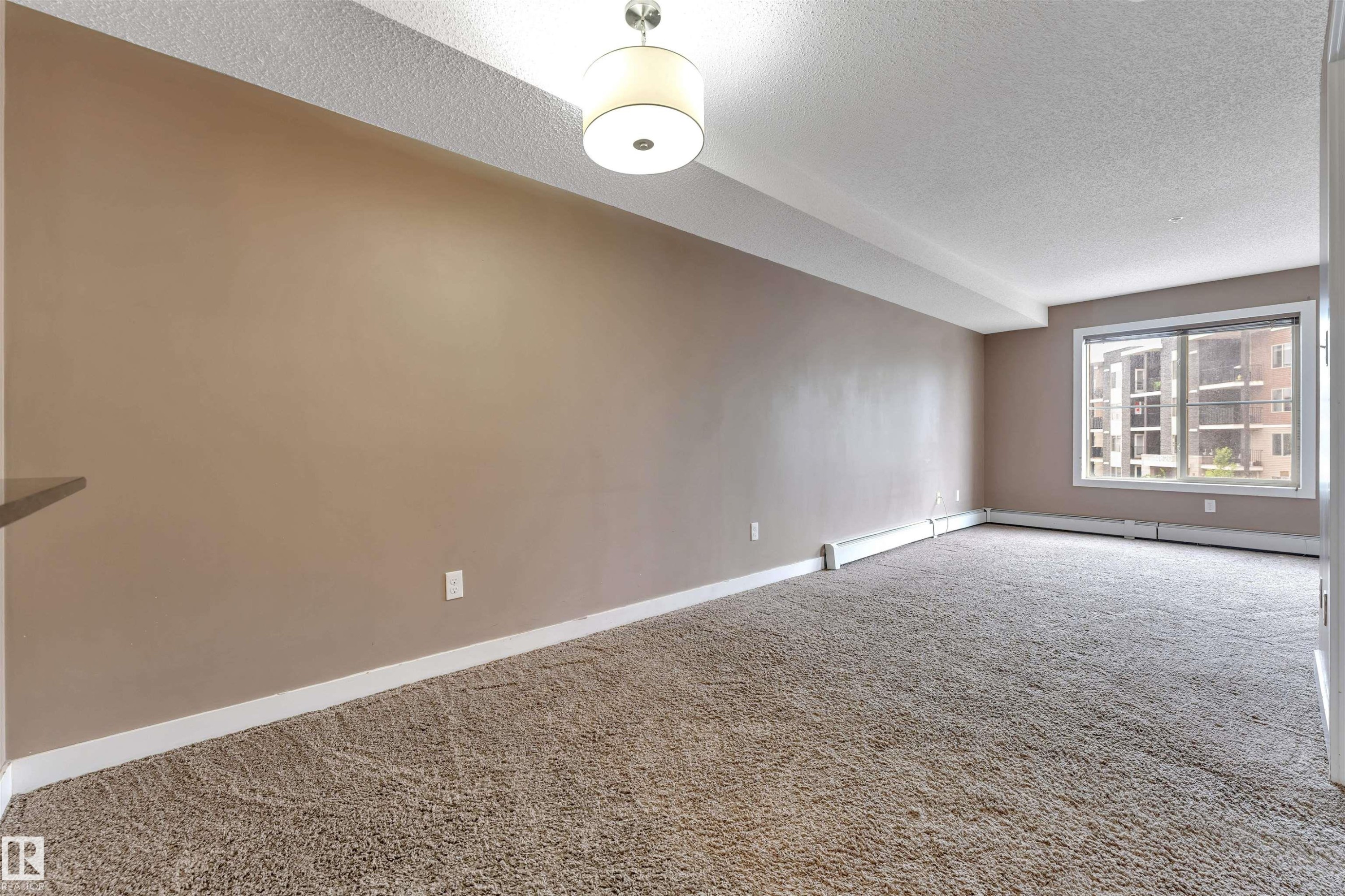 #209 11812 22 Av Sw Sw, Edmonton, AB - Indoor Photo Showing Other Room