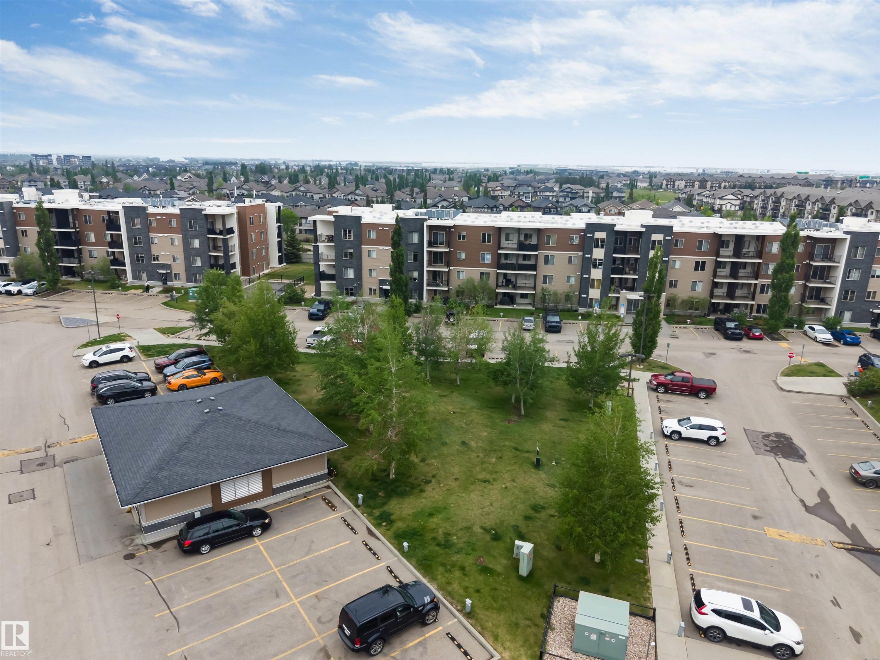 #209 11812 22 Av Sw Sw, Edmonton, AB - Outdoor With View