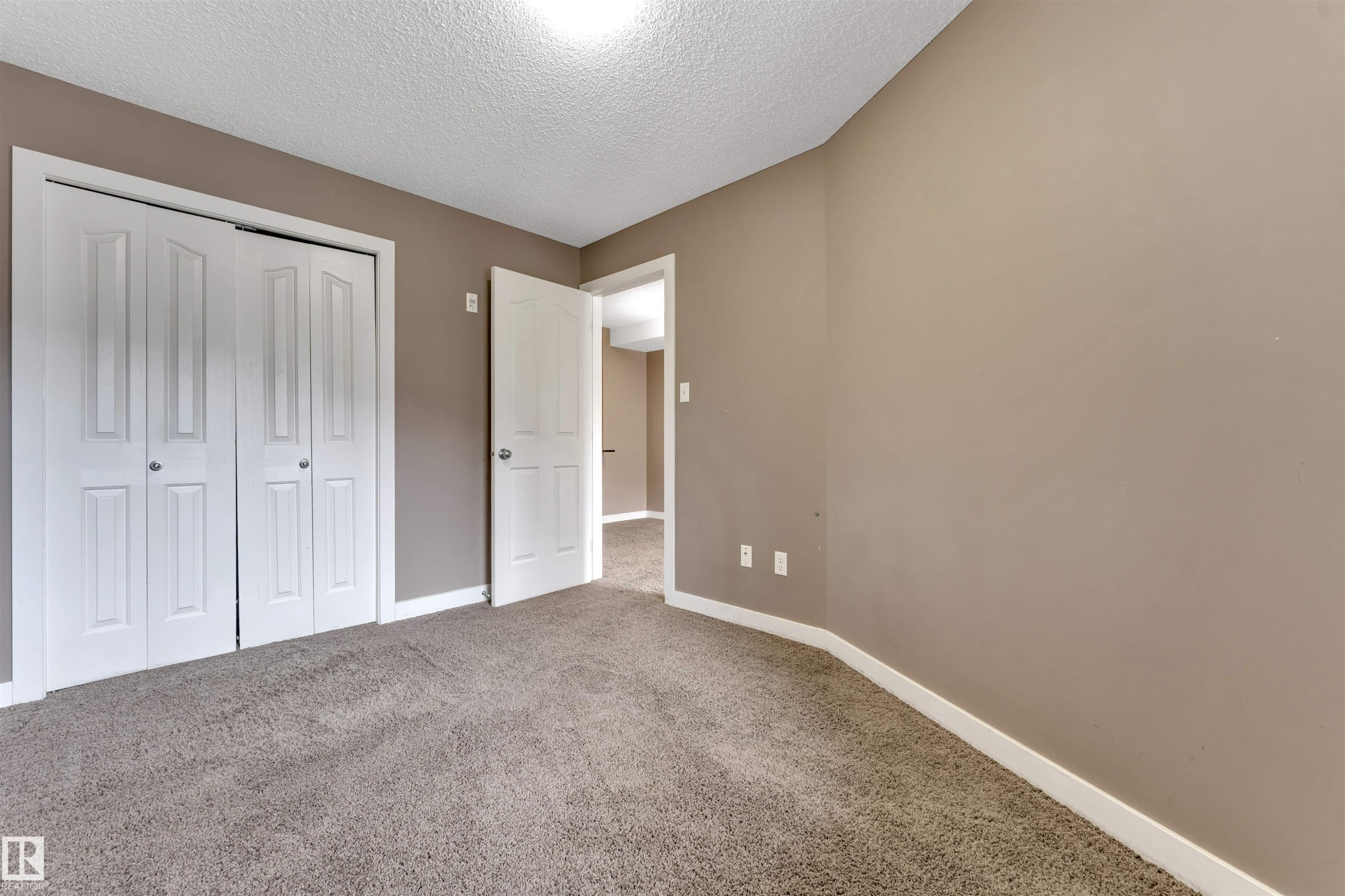 #209 11812 22 Av Sw Sw, Edmonton, AB - Indoor Photo Showing Other Room