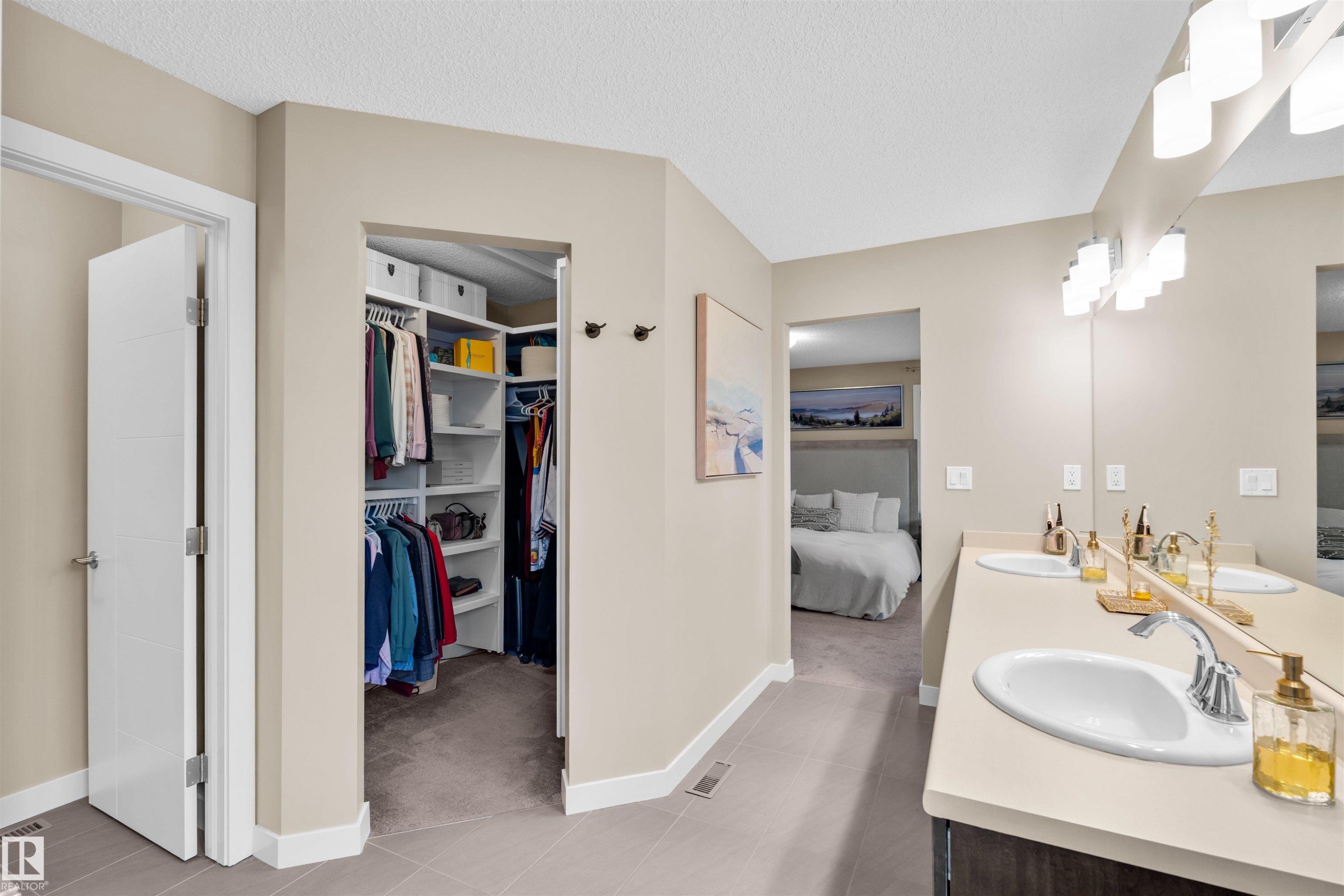 3035 Carpenter Landing, Edmonton, AB