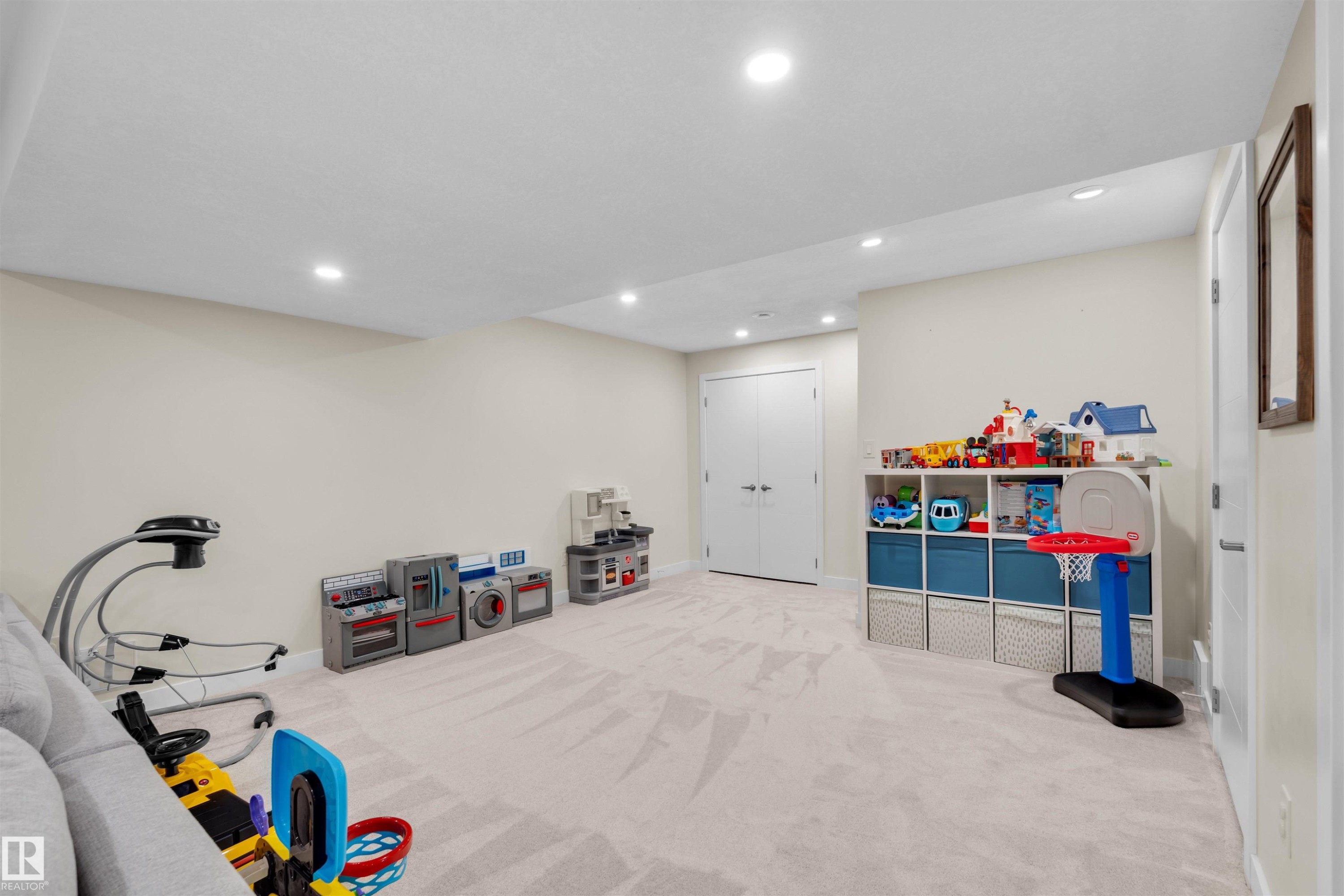 3035 Carpenter Landing, Edmonton, AB
