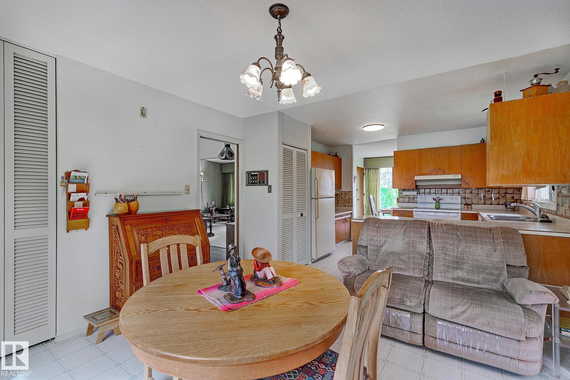 140 Windermere Drive, Edmonton, AB