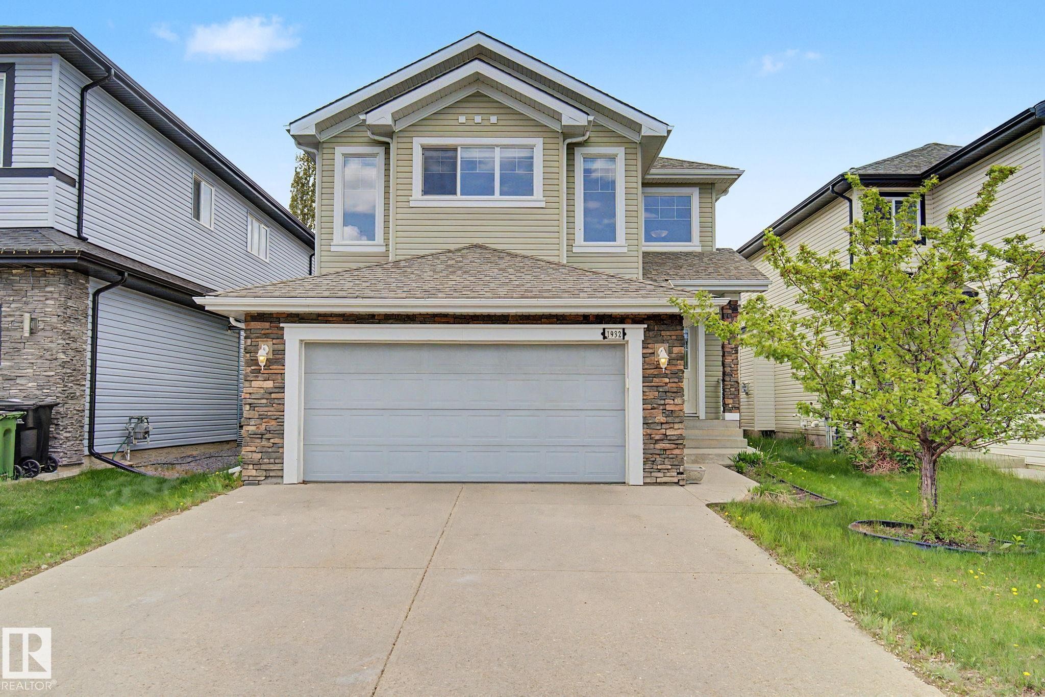 1932 67 Street, Edmonton, AB - Outdoor With Facade