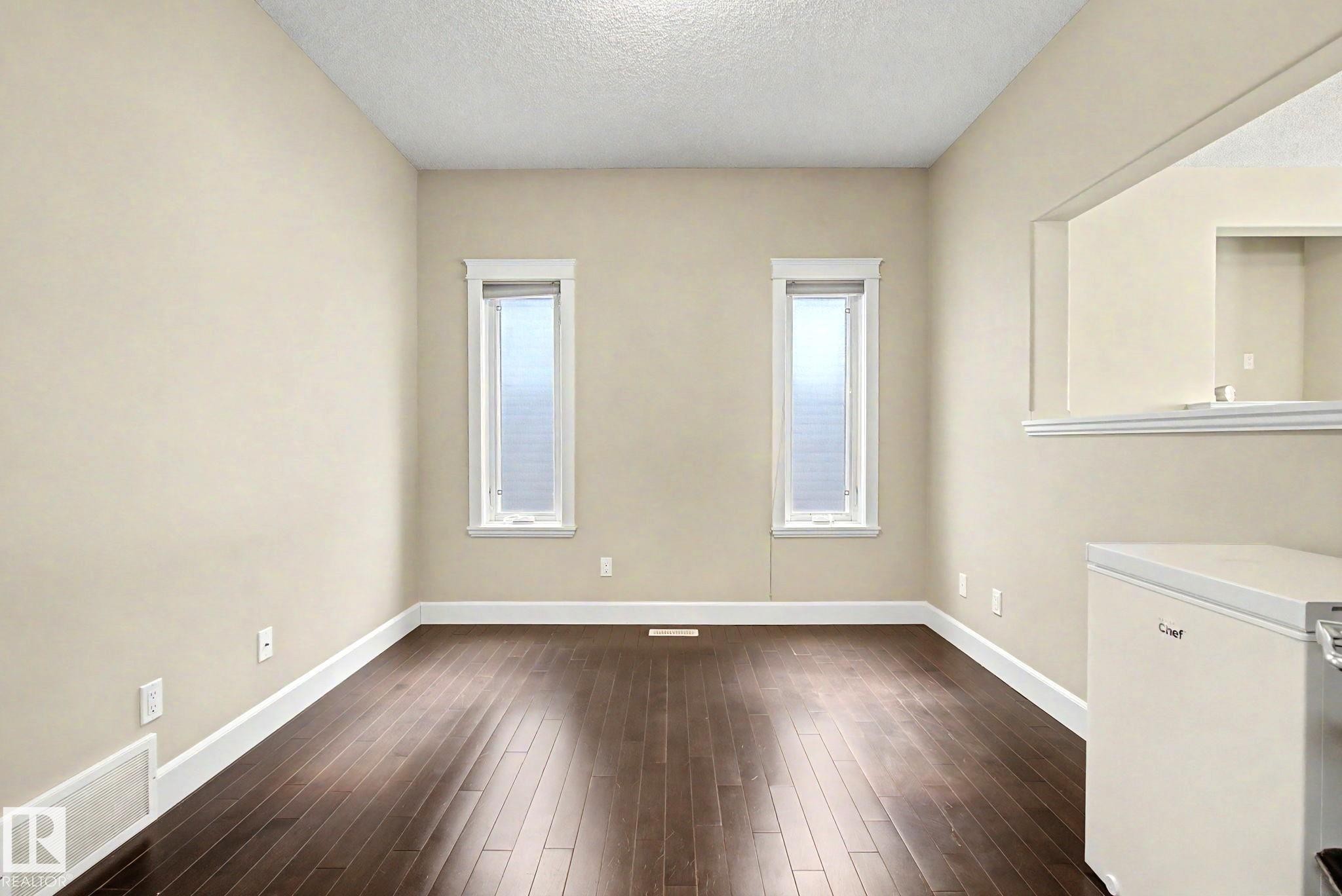 1932 67 Street, Edmonton, AB - Indoor Photo Showing Other Room