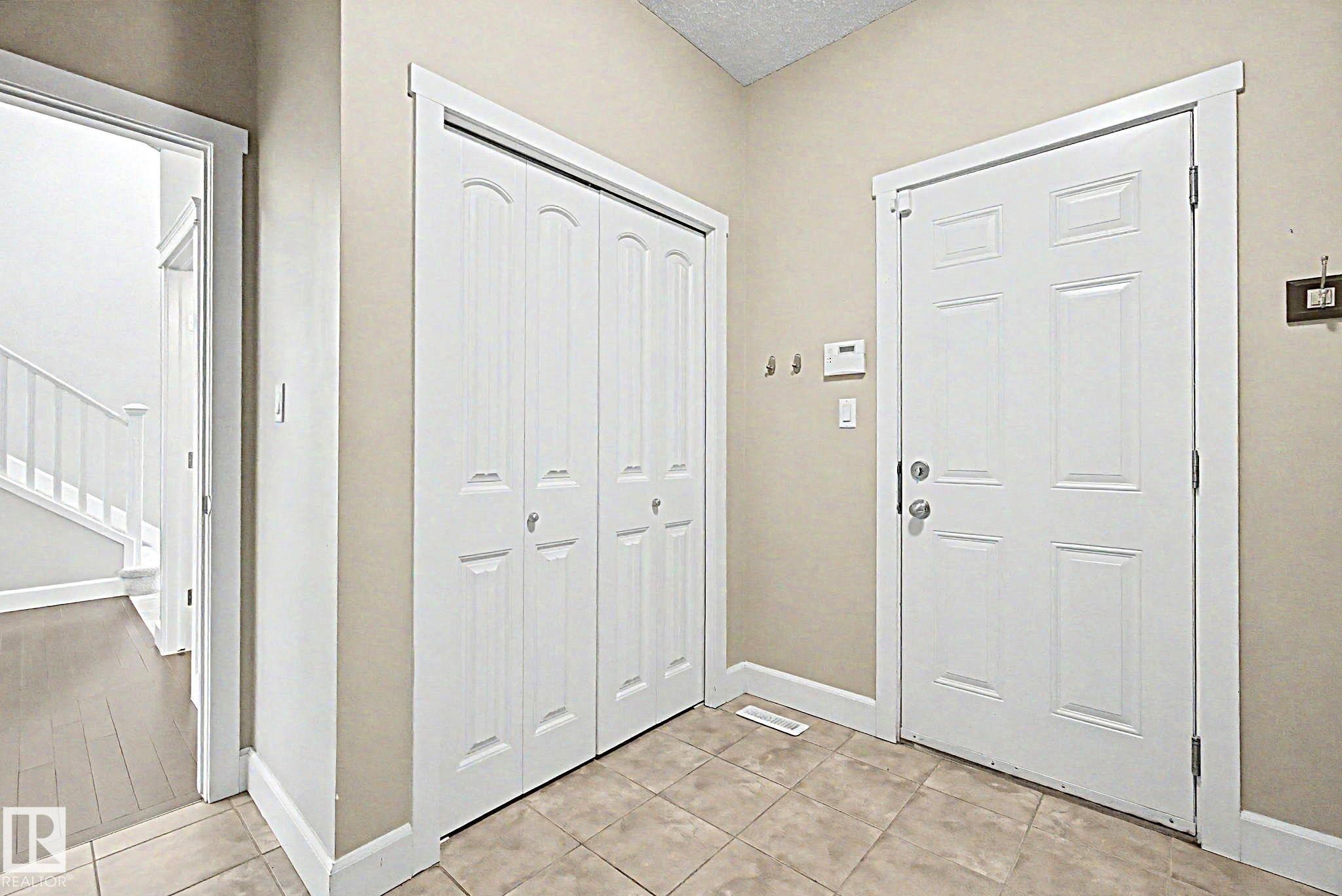 1932 67 Street, Edmonton, AB - Indoor Photo Showing Other Room