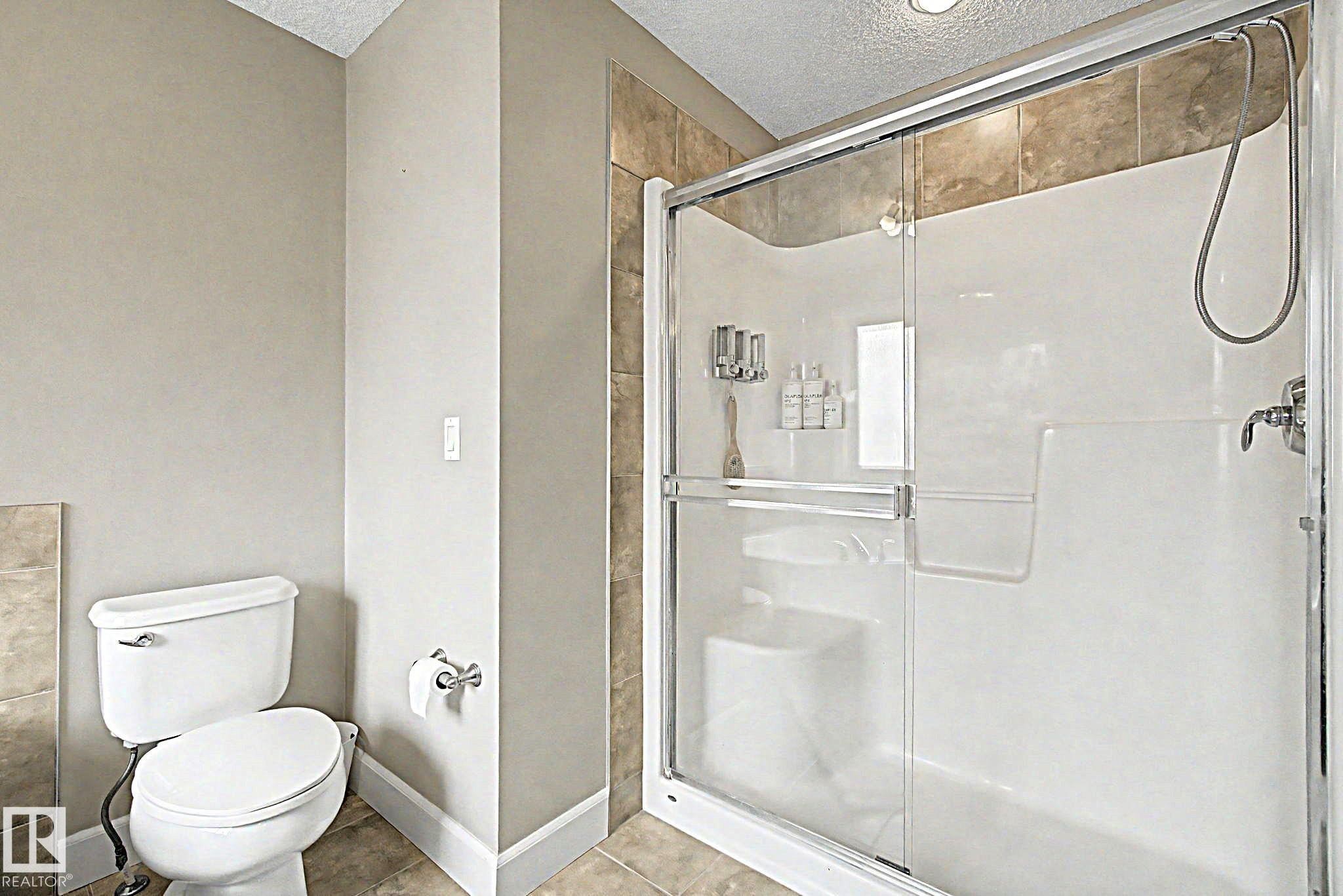 1932 67 Street, Edmonton, AB - Indoor Photo Showing Bathroom