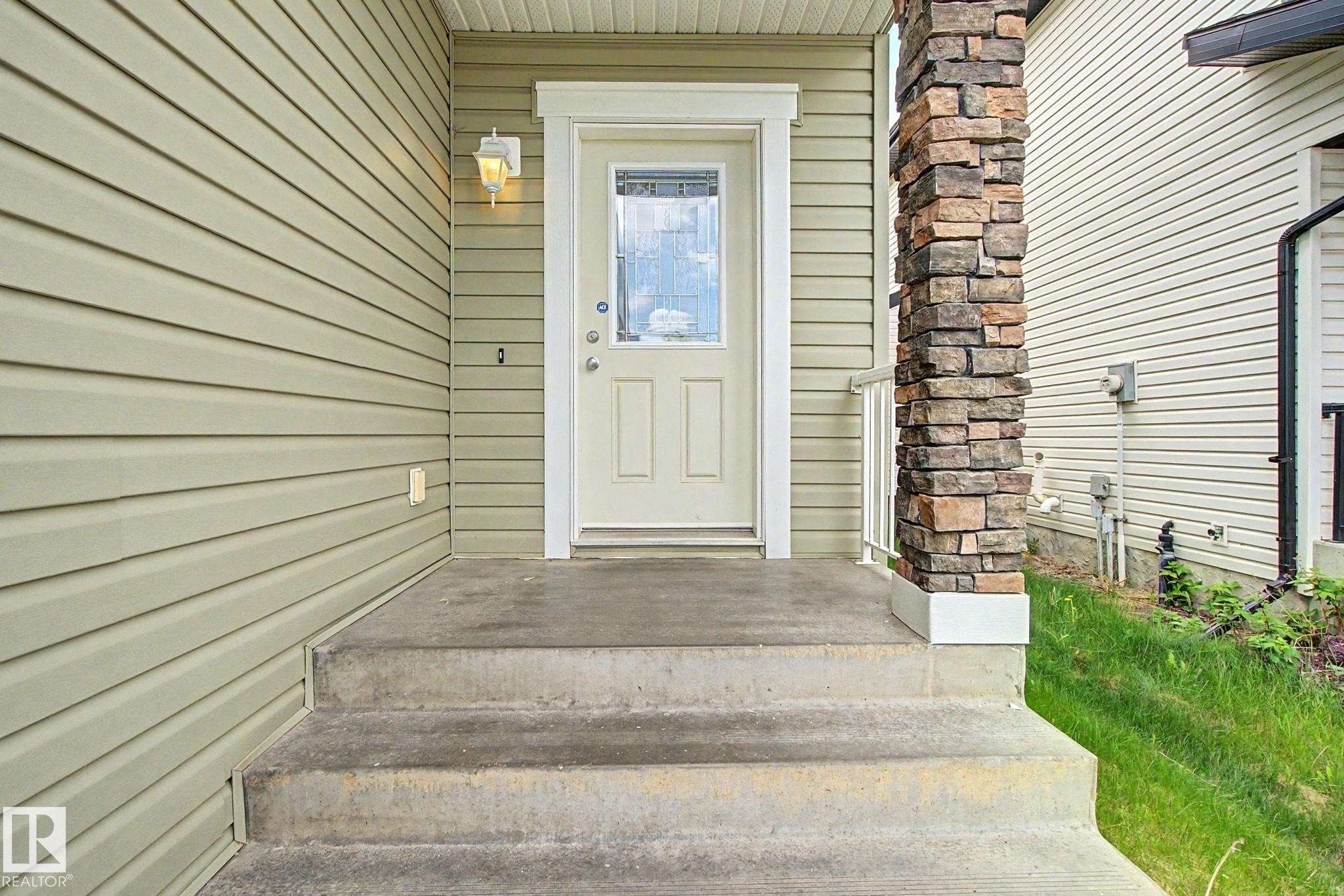 1932 67 Street, Edmonton, AB - Outdoor With Exterior