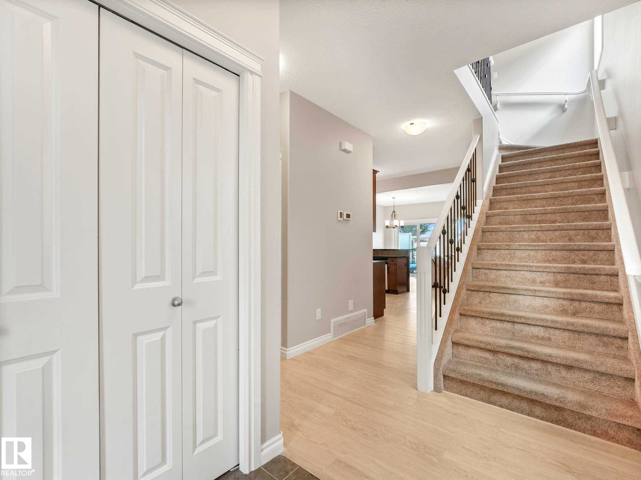 16124 10 Avenue, Edmonton, AB