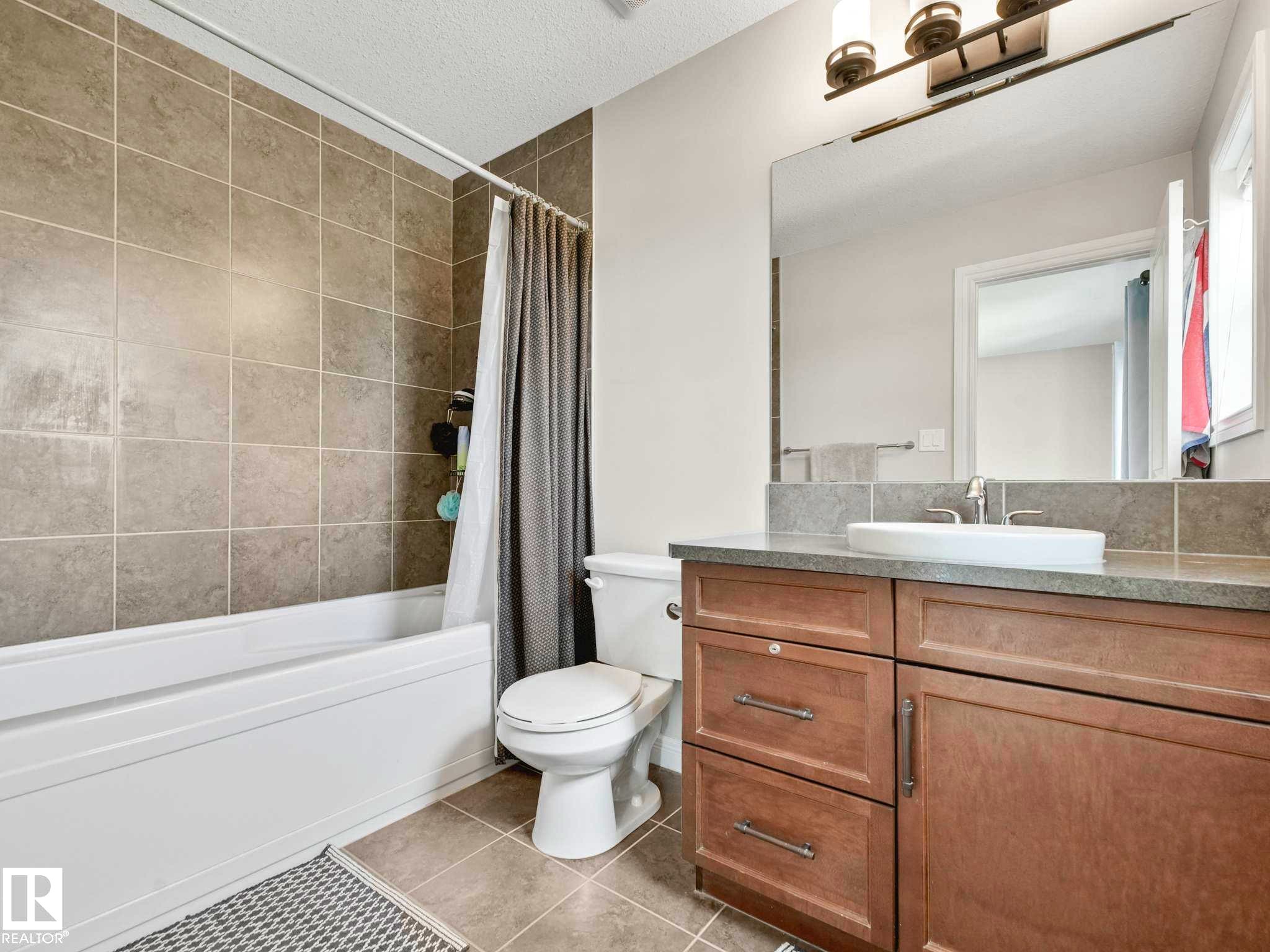 16124 10 Avenue, Edmonton, AB