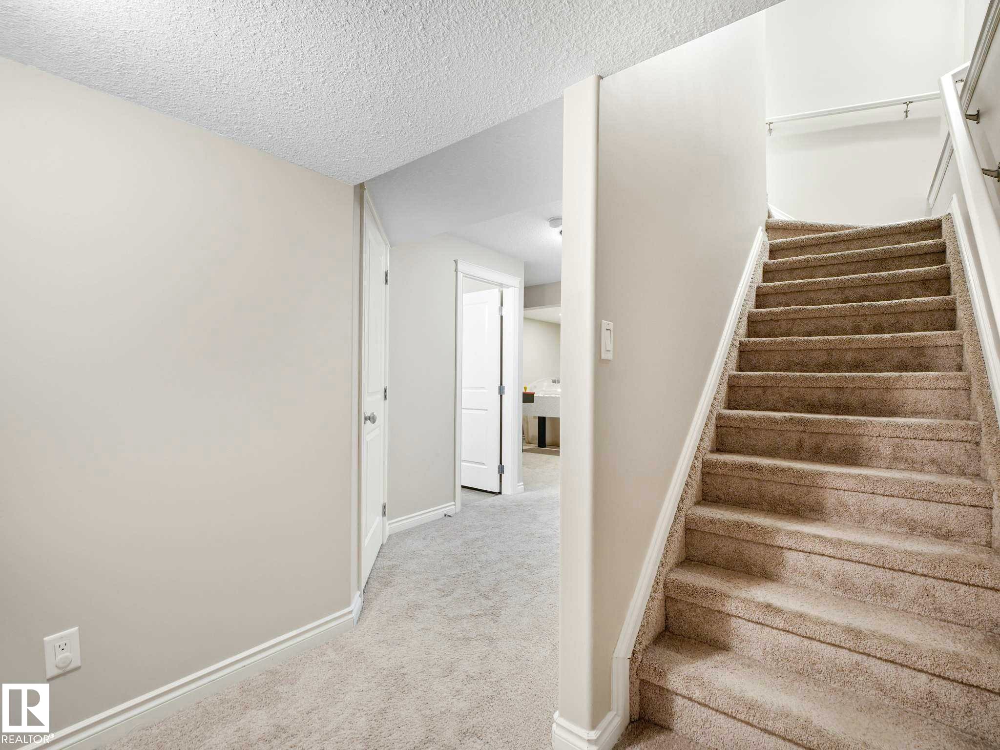 16124 10 Avenue, Edmonton, AB