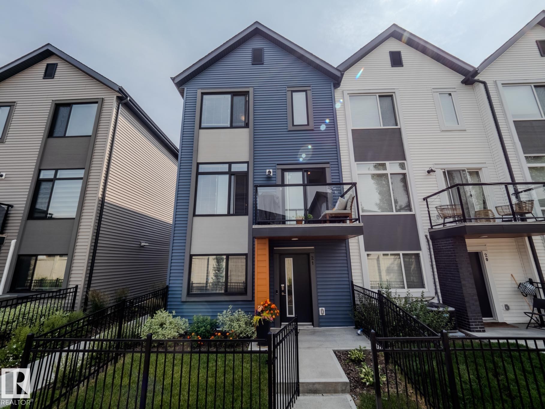 21 1010 Rabbit Hill Road, Edmonton, AB