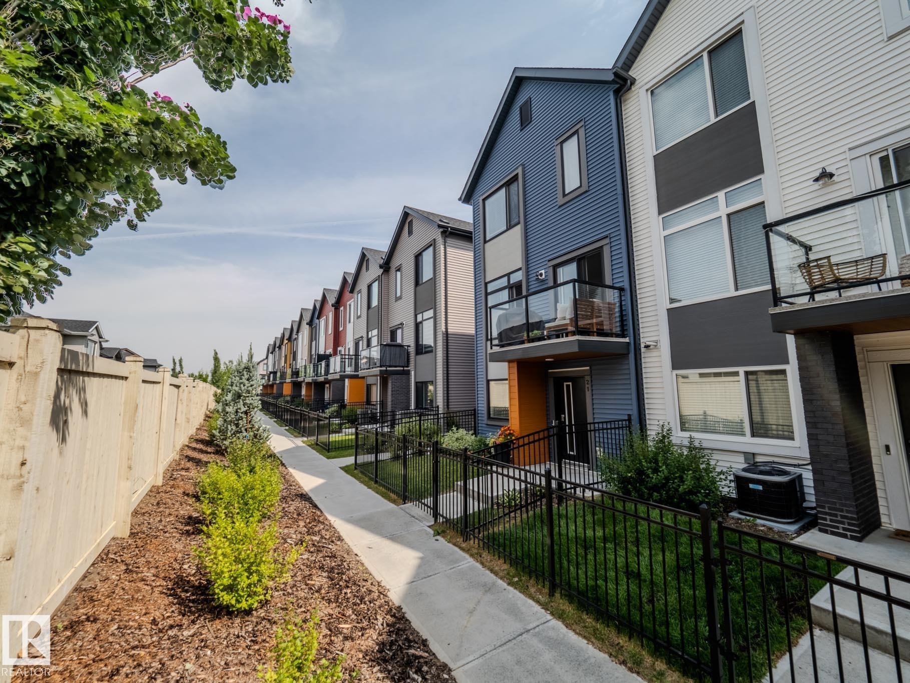 21 1010 Rabbit Hill Road, Edmonton, AB