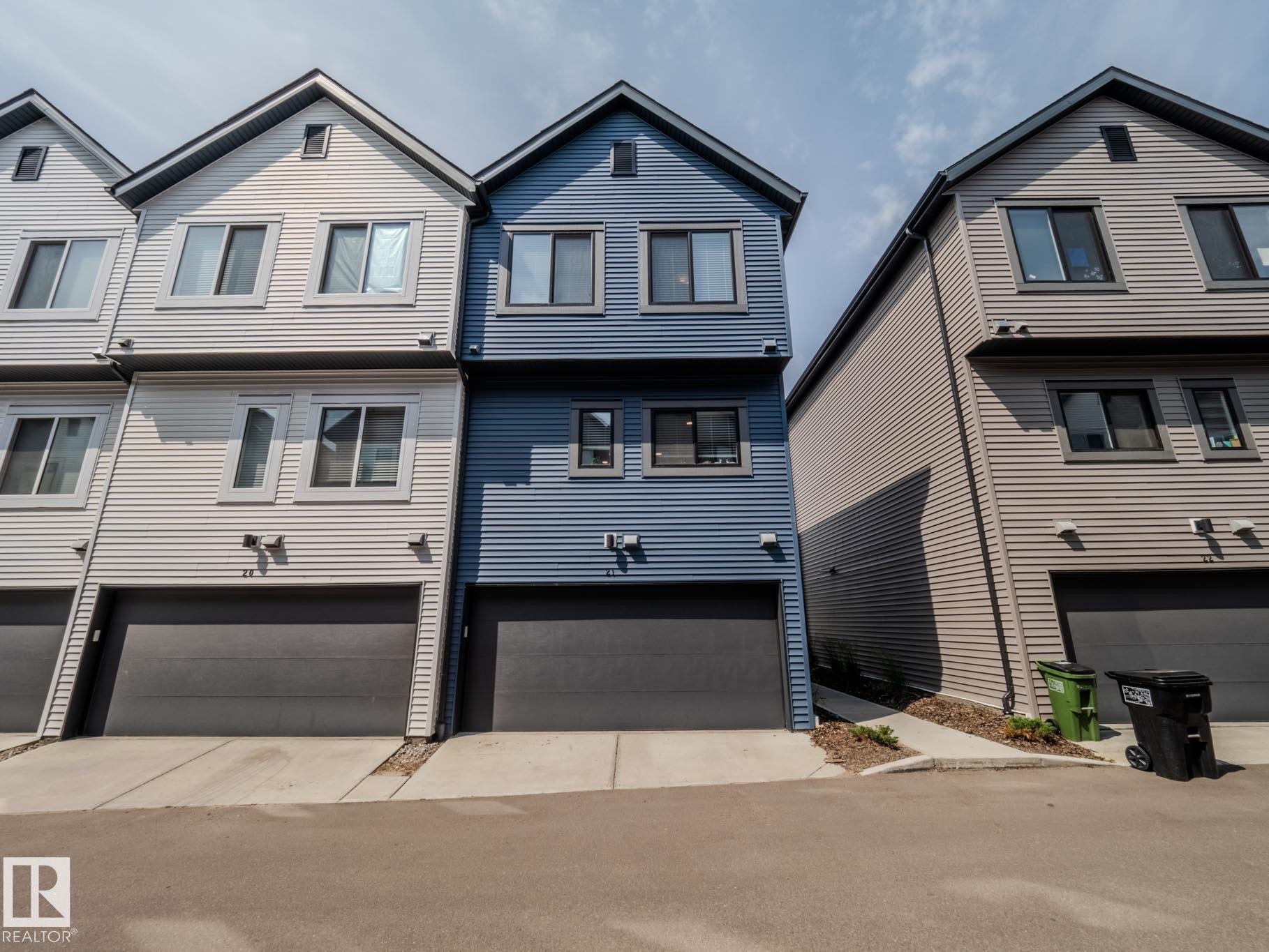 21 1010 Rabbit Hill Road, Edmonton, AB