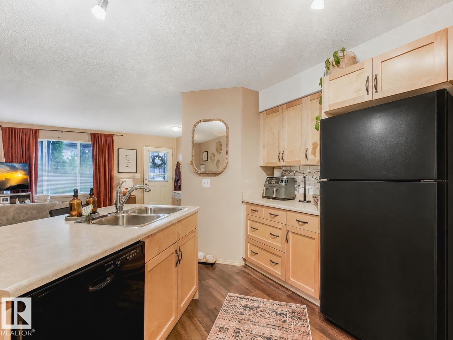 93 604 62 Street, Edmonton, AB