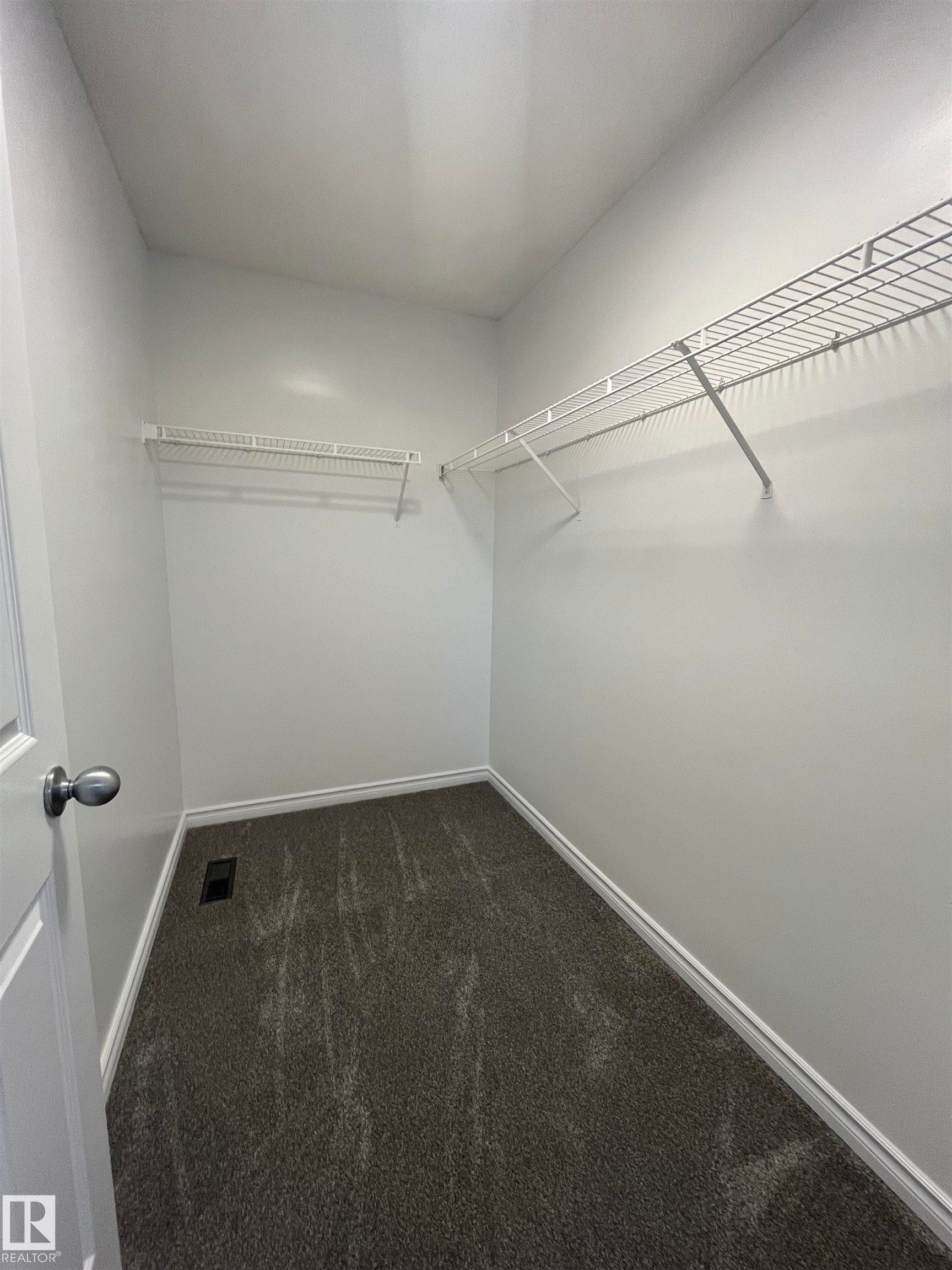2 61 Michigan Street, Devon, AB