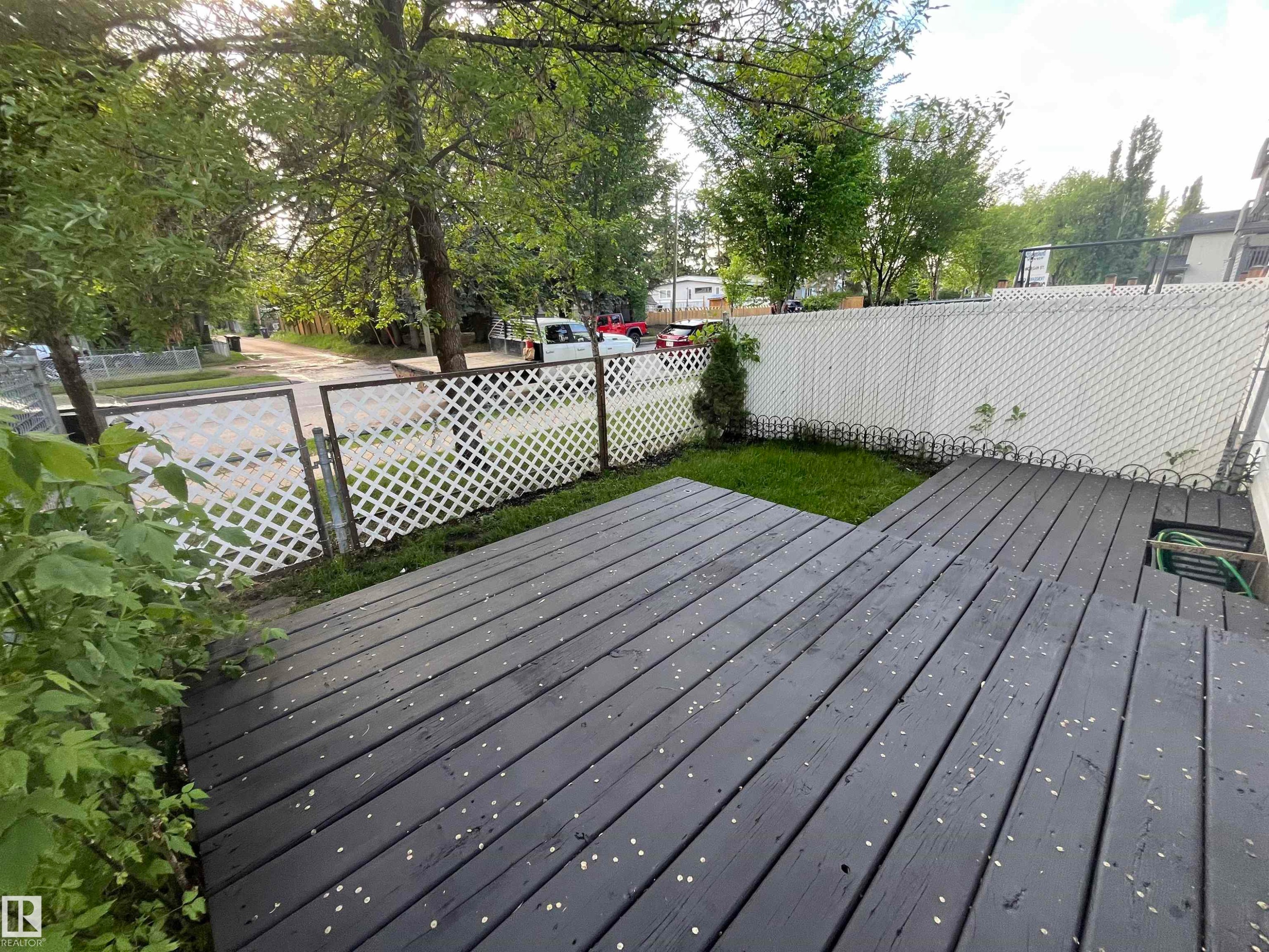 2 61 Michigan Street, Devon, AB