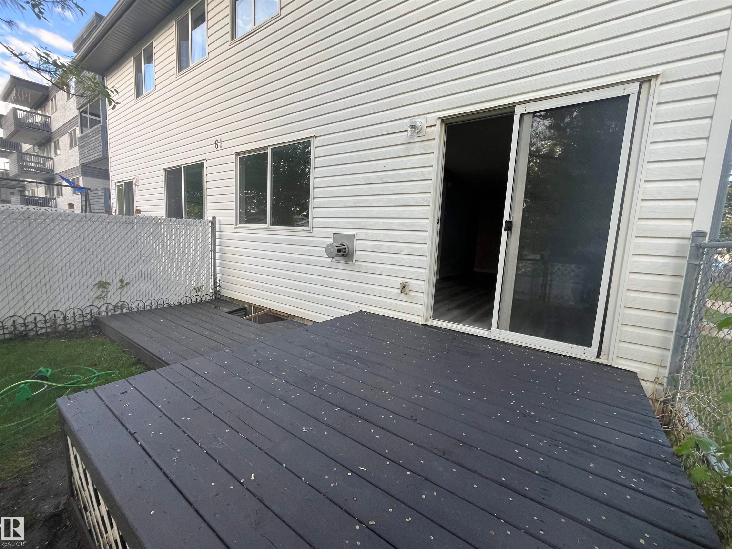 2 61 Michigan Street, Devon, AB