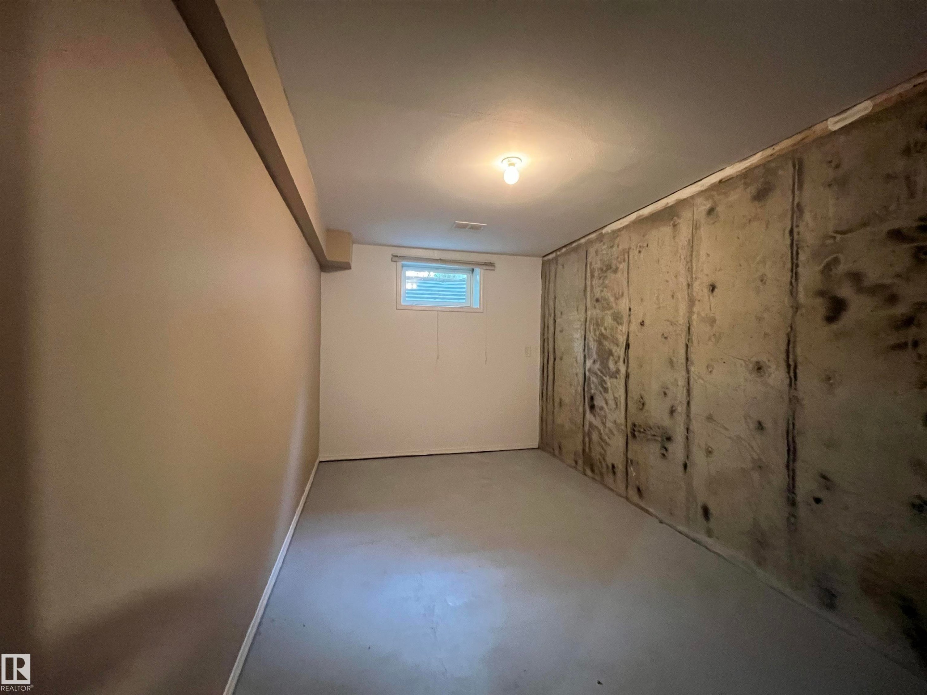 2 61 Michigan Street, Devon, AB