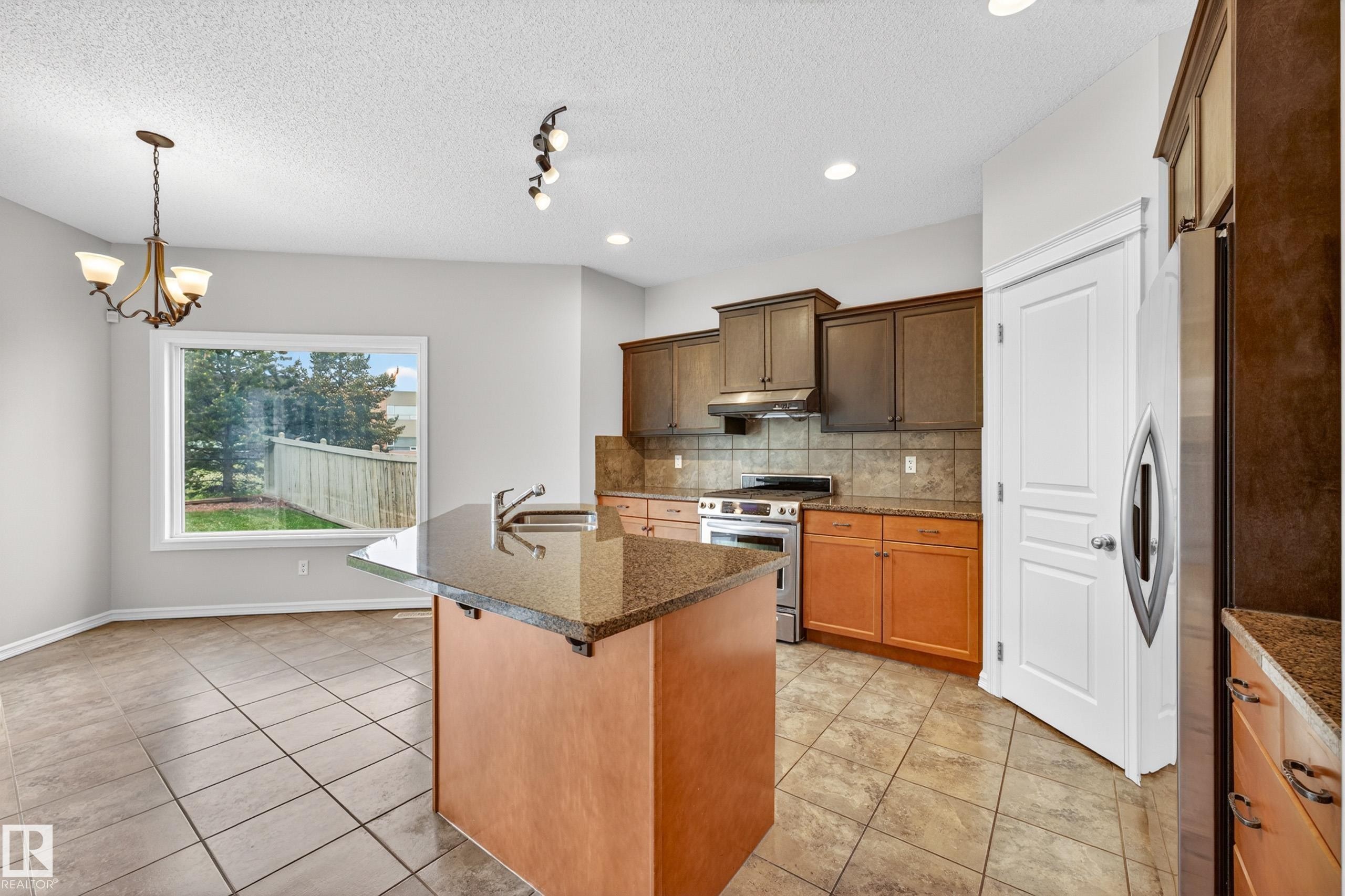 665 Leger Way, Edmonton, AB