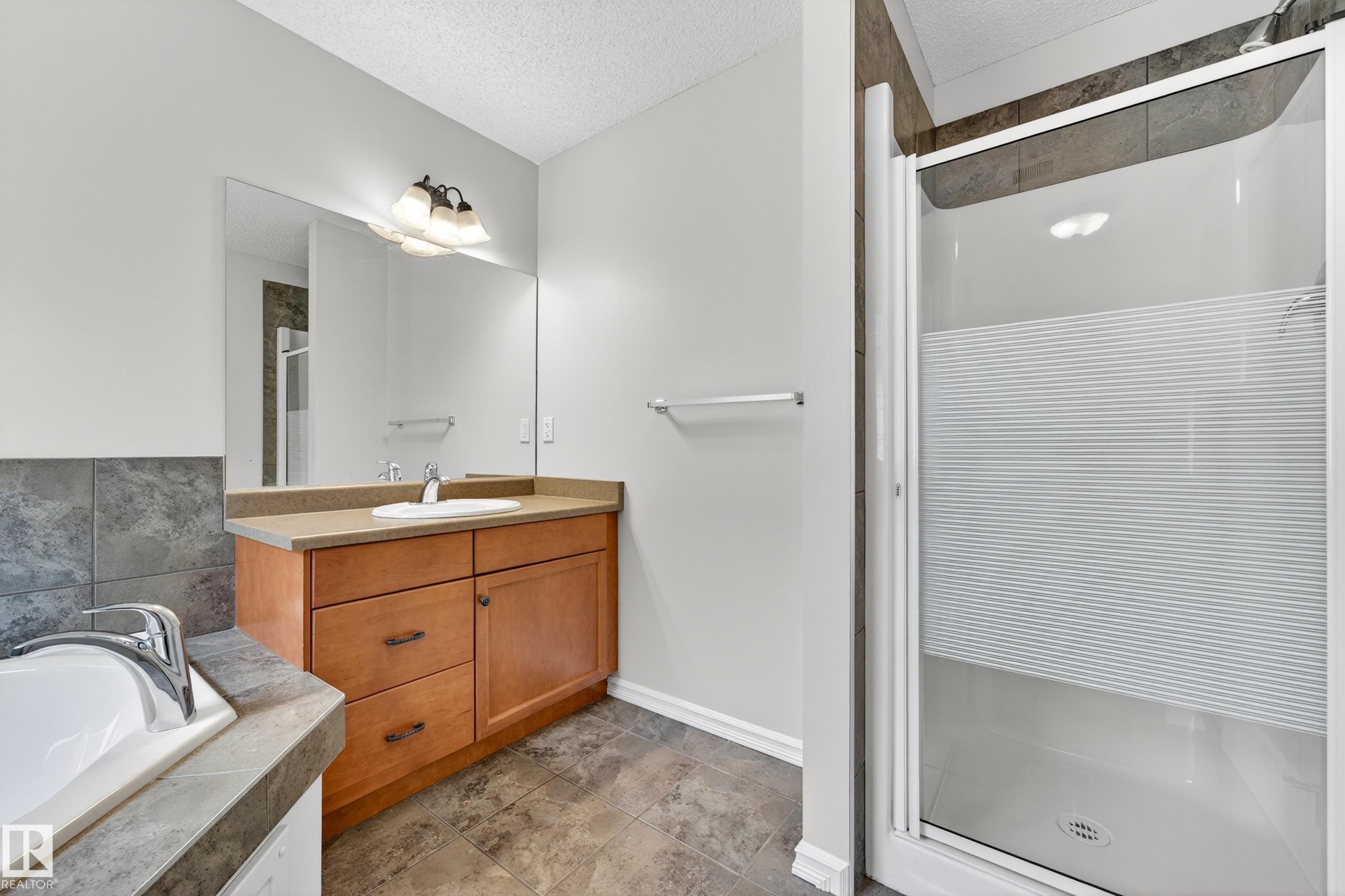 665 Leger Way, Edmonton, AB