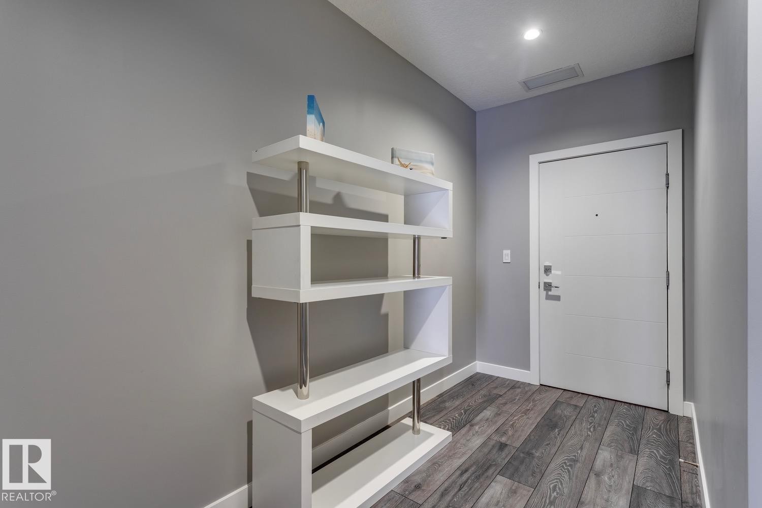 401 10238 103 Street, Edmonton, AB - Indoor Photo Showing Other Room