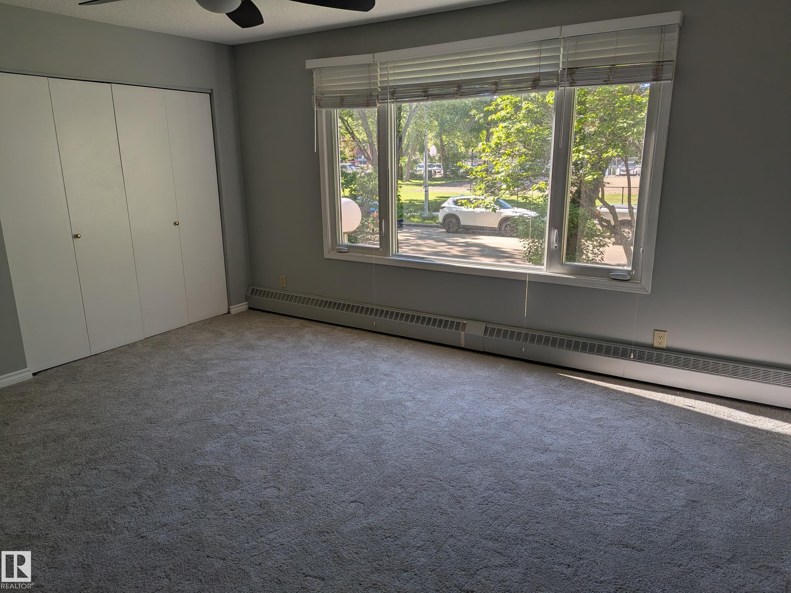10524 84 Avenue Nw, Edmonton, AB - Indoor Photo Showing Other Room