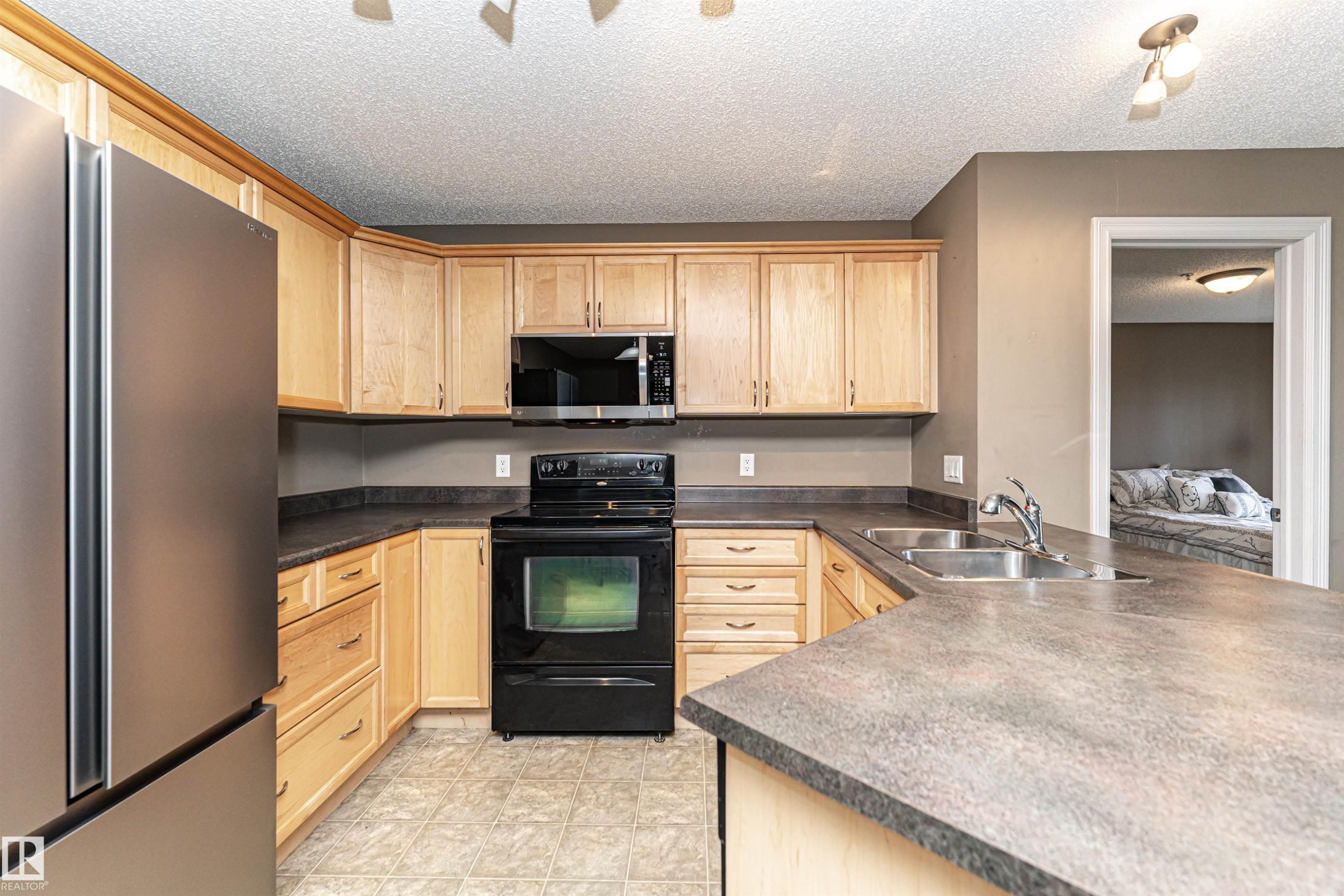 318 13830 150 Avenue, Edmonton, AB