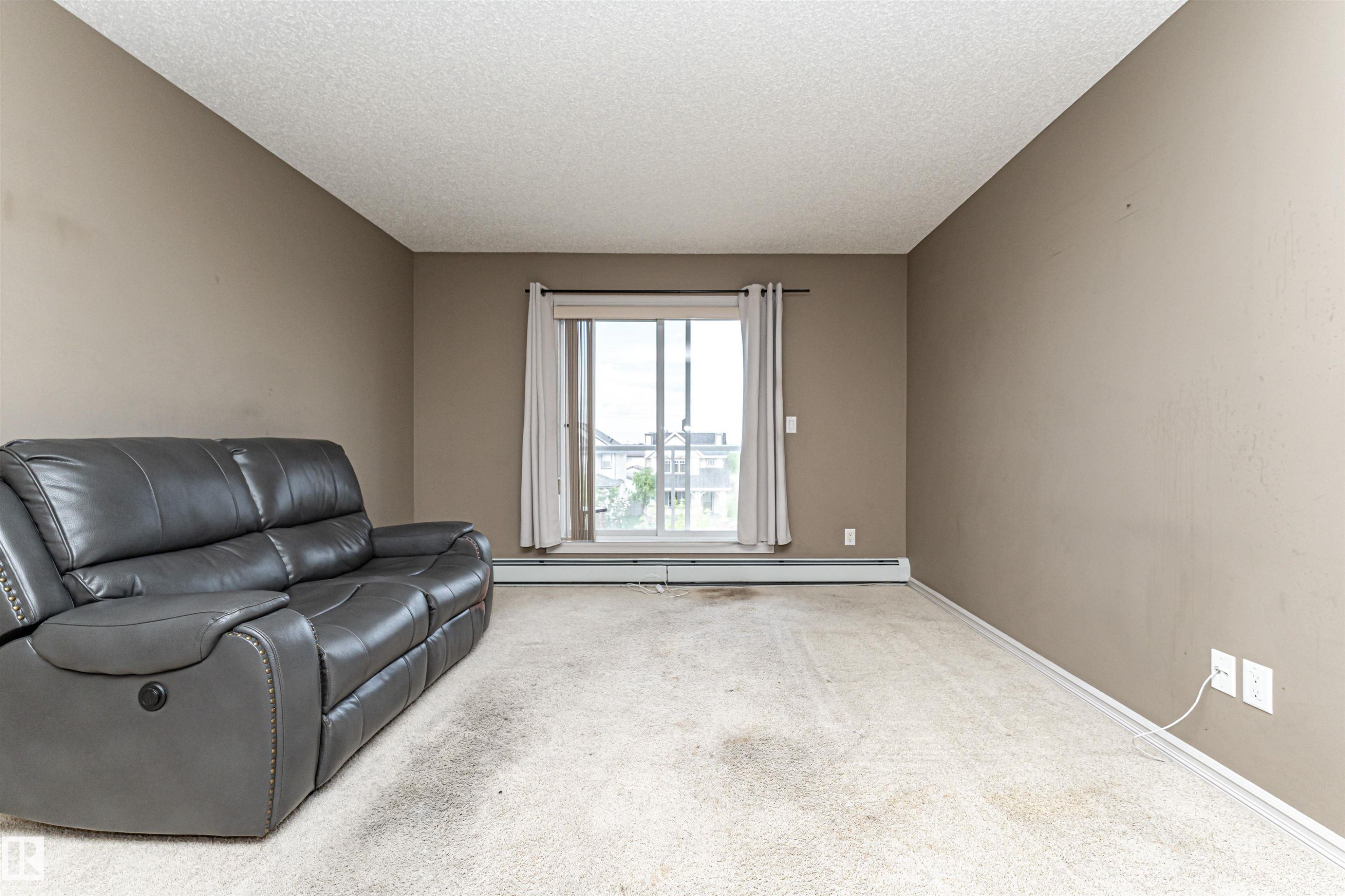 318 13830 150 Avenue, Edmonton, AB