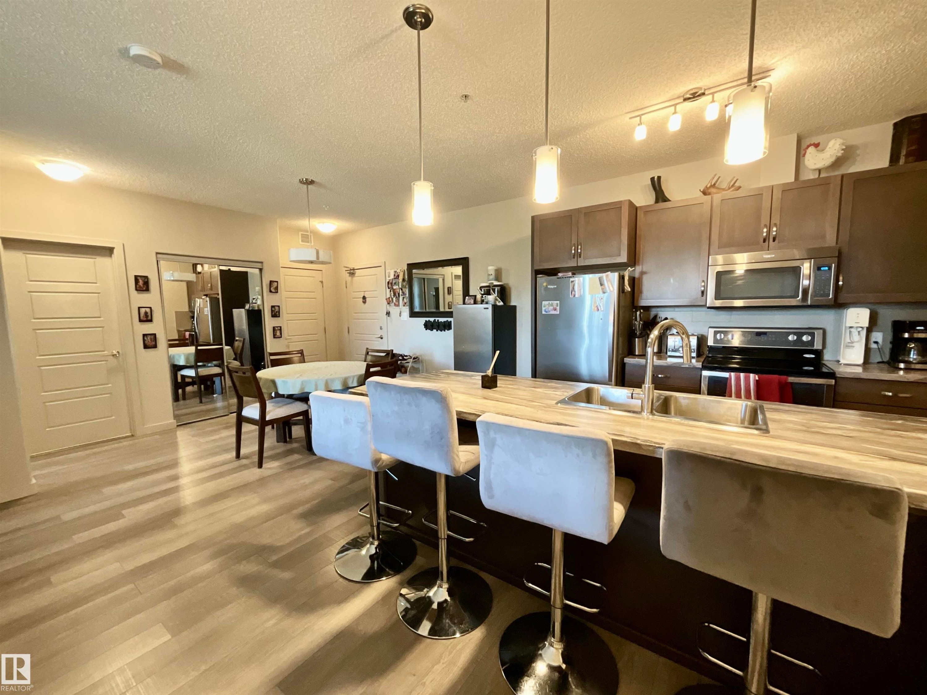 209 1004 Rosenthal Boulevard, Edmonton, AB