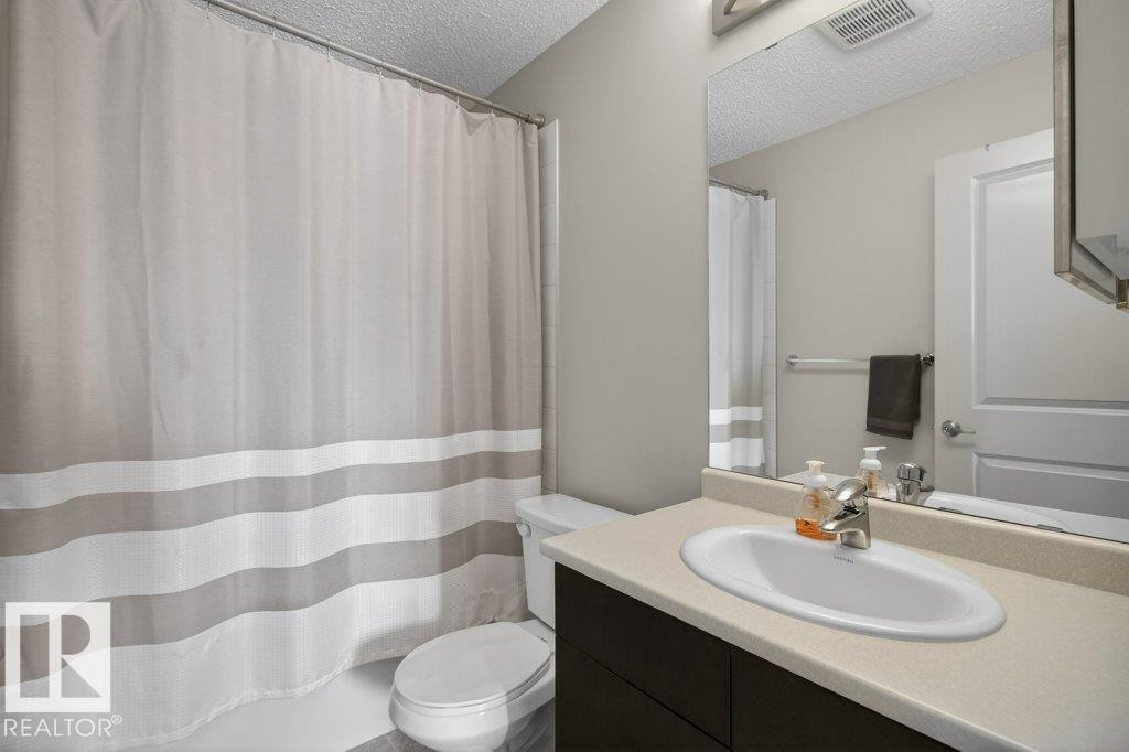 #315 142 Ebbers Bv Nw, Edmonton, AB - Indoor Photo Showing Bathroom