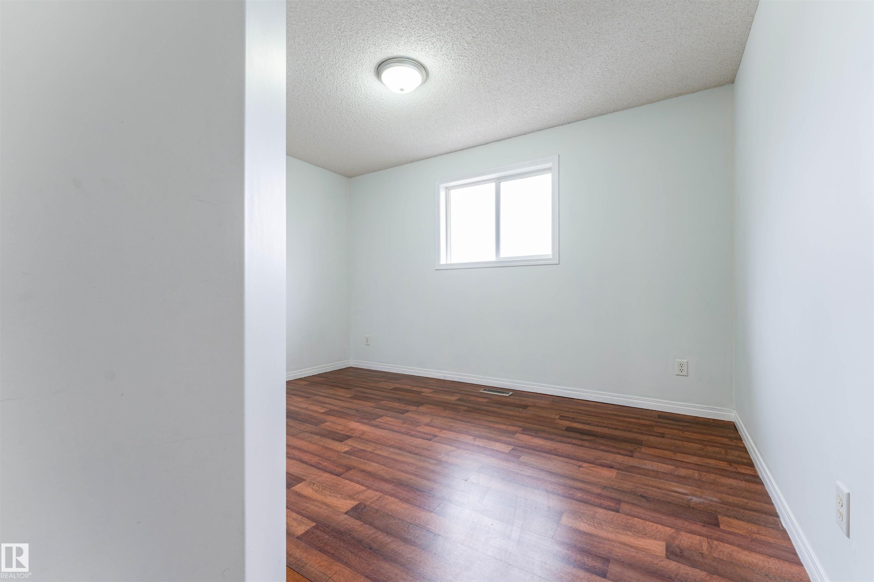 14916 136 Street, Edmonton, AB