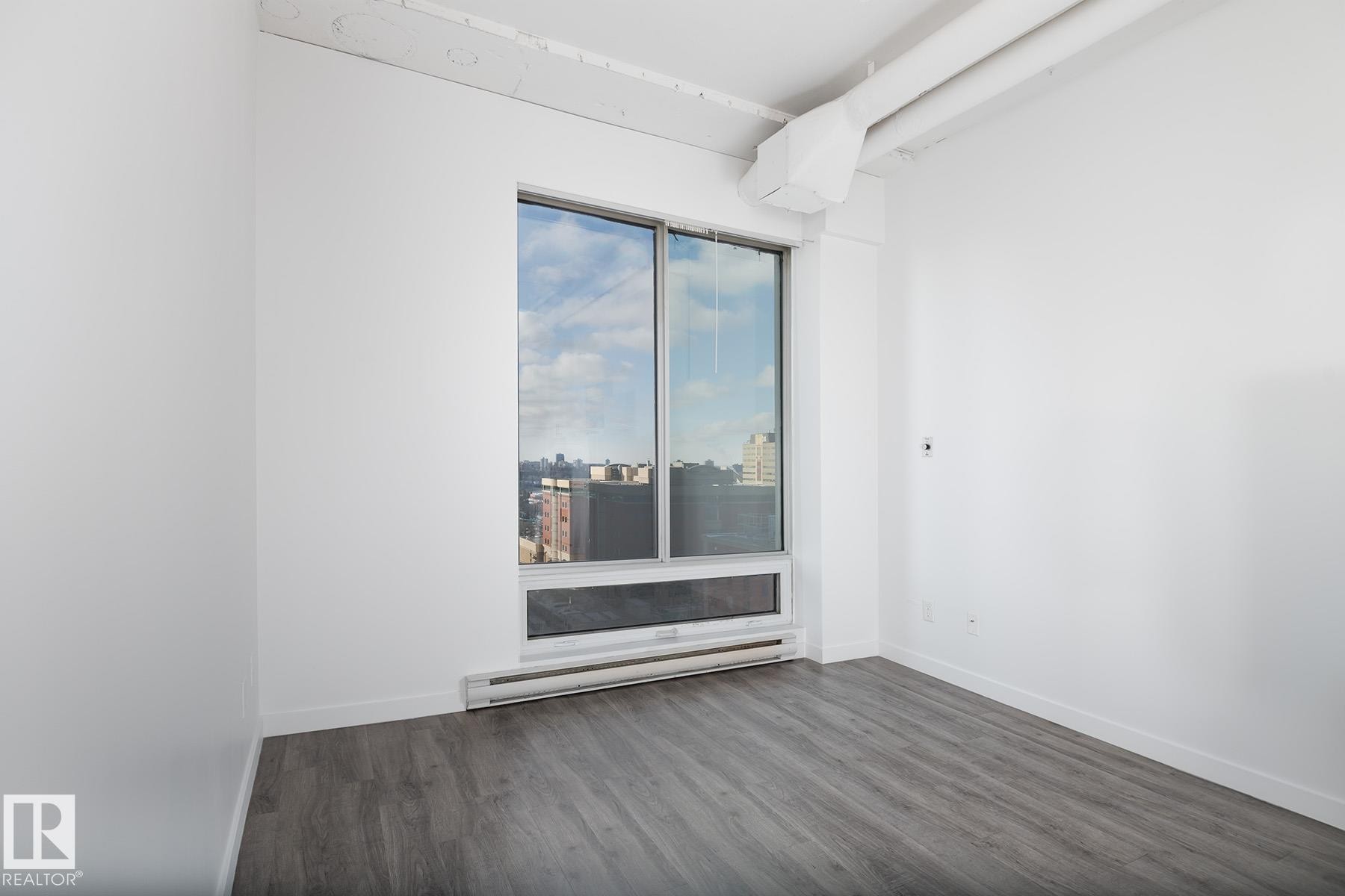 Floor-to-ceiling window offering cityscape scenery - 910 10024 Jasper Avenue, Edmonton, AB