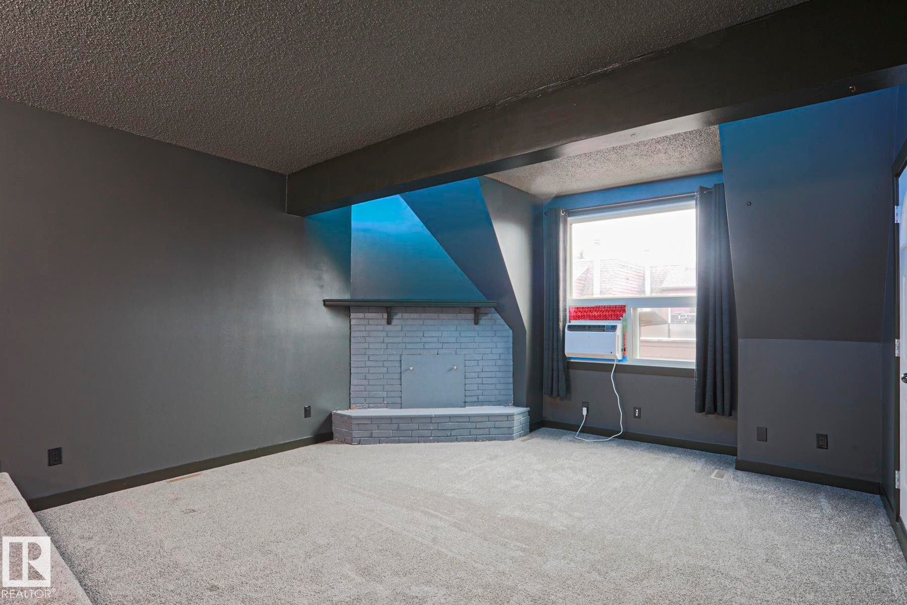 3959 62 Street Nw, Edmonton, AB - Indoor Photo Showing Other Room