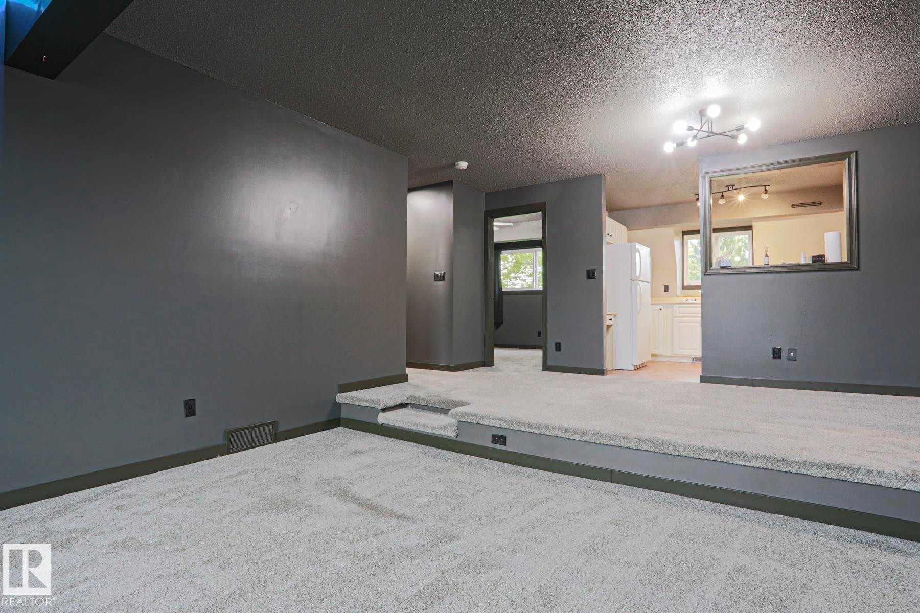 3959 62 Street Nw, Edmonton, AB - Indoor Photo Showing Other Room