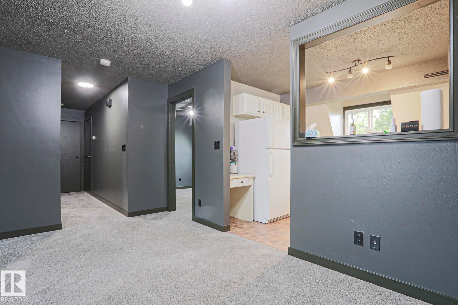 3959 62 Street Nw, Edmonton, AB - Indoor Photo Showing Other Room