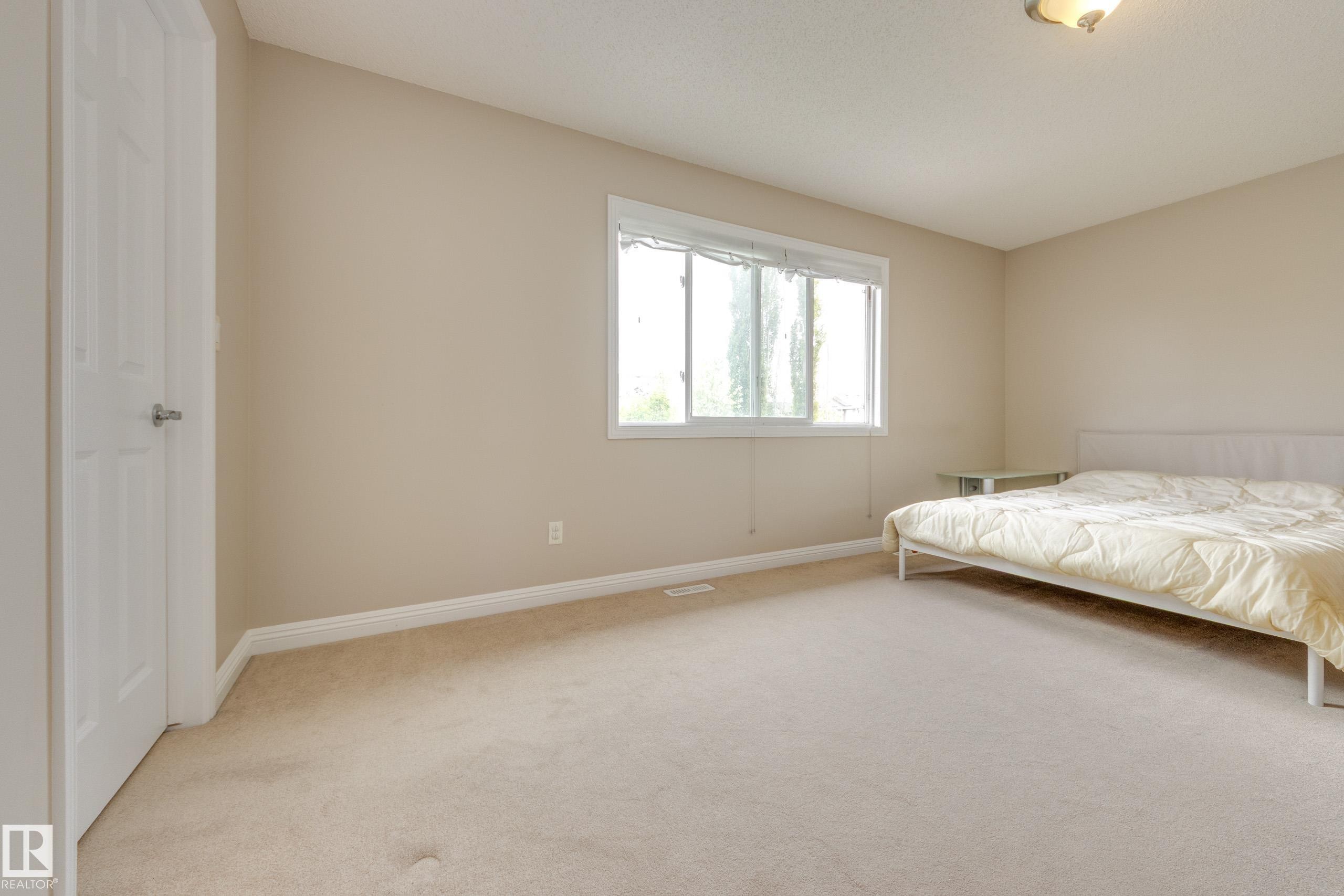 2426 Hagen Way, Edmonton, AB - Indoor Photo Showing Bedroom