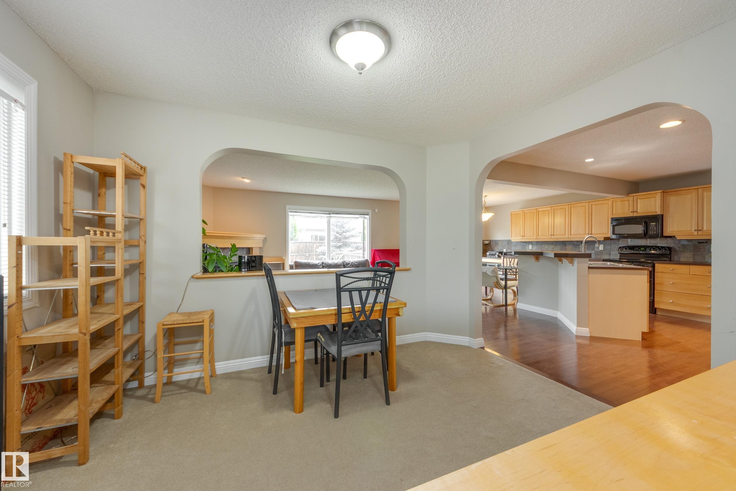 2426 Hagen Way, Edmonton, AB - Indoor
